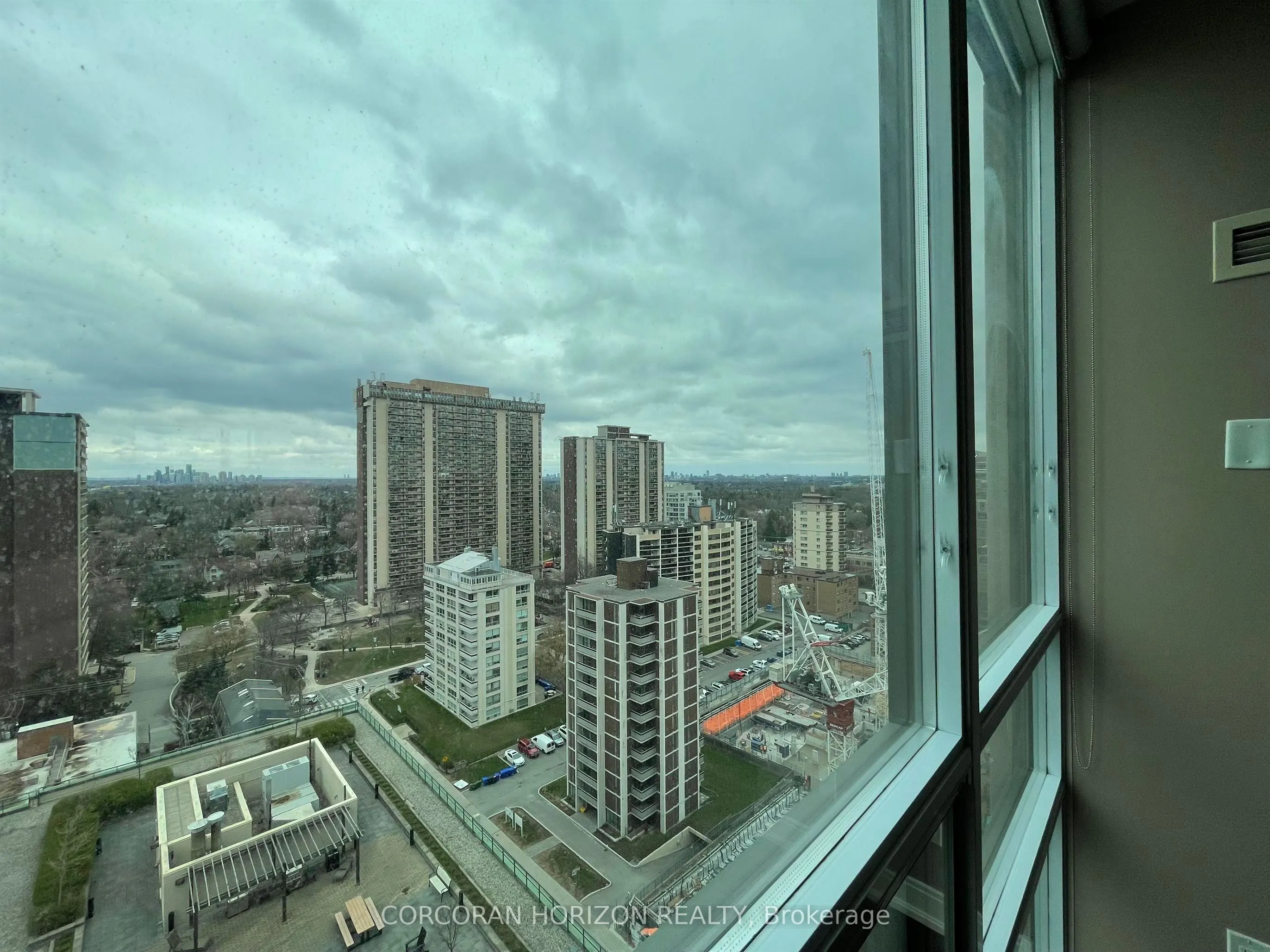 88 Broadway Avenue, #1601