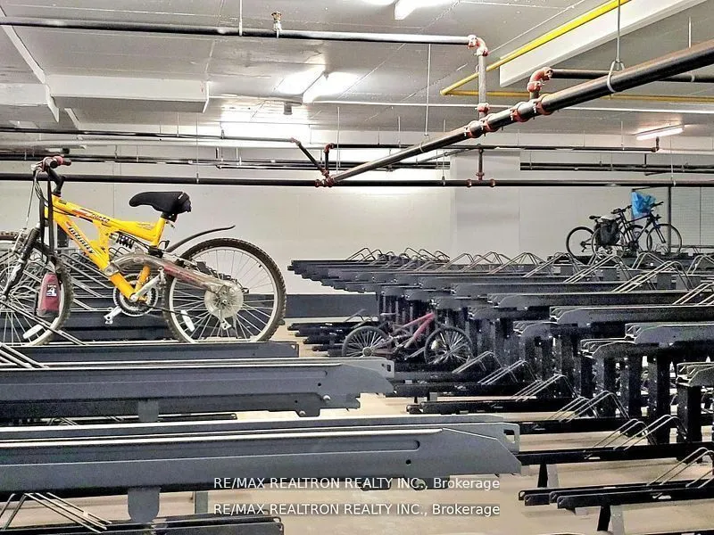 95 McMahon Drive, #Th515