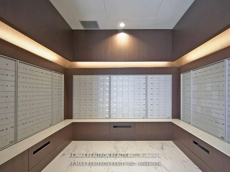 95 McMahon Drive, #Th515