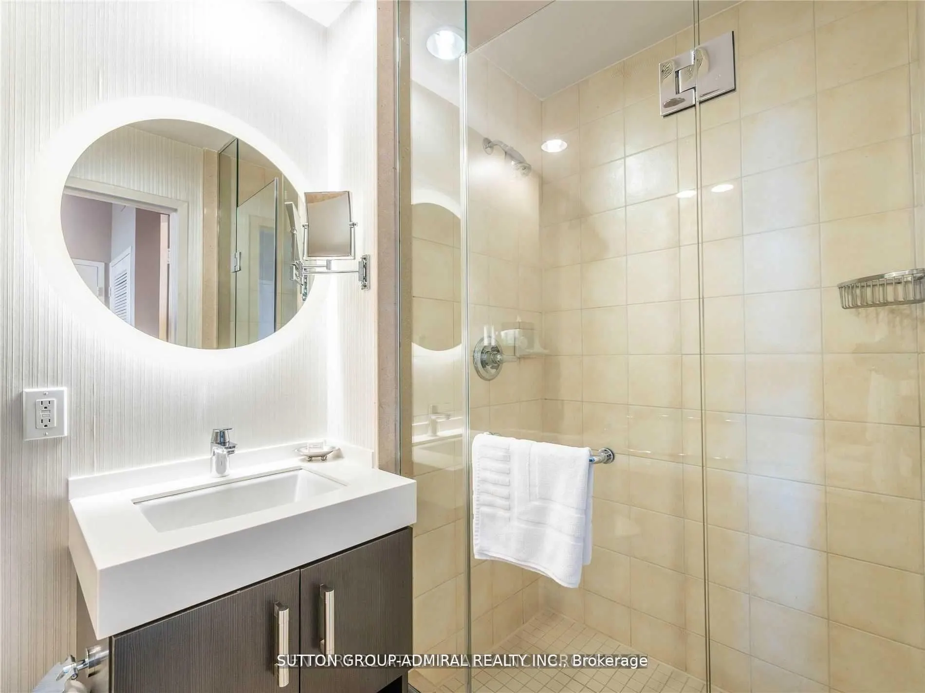 1 King Street W, #4302