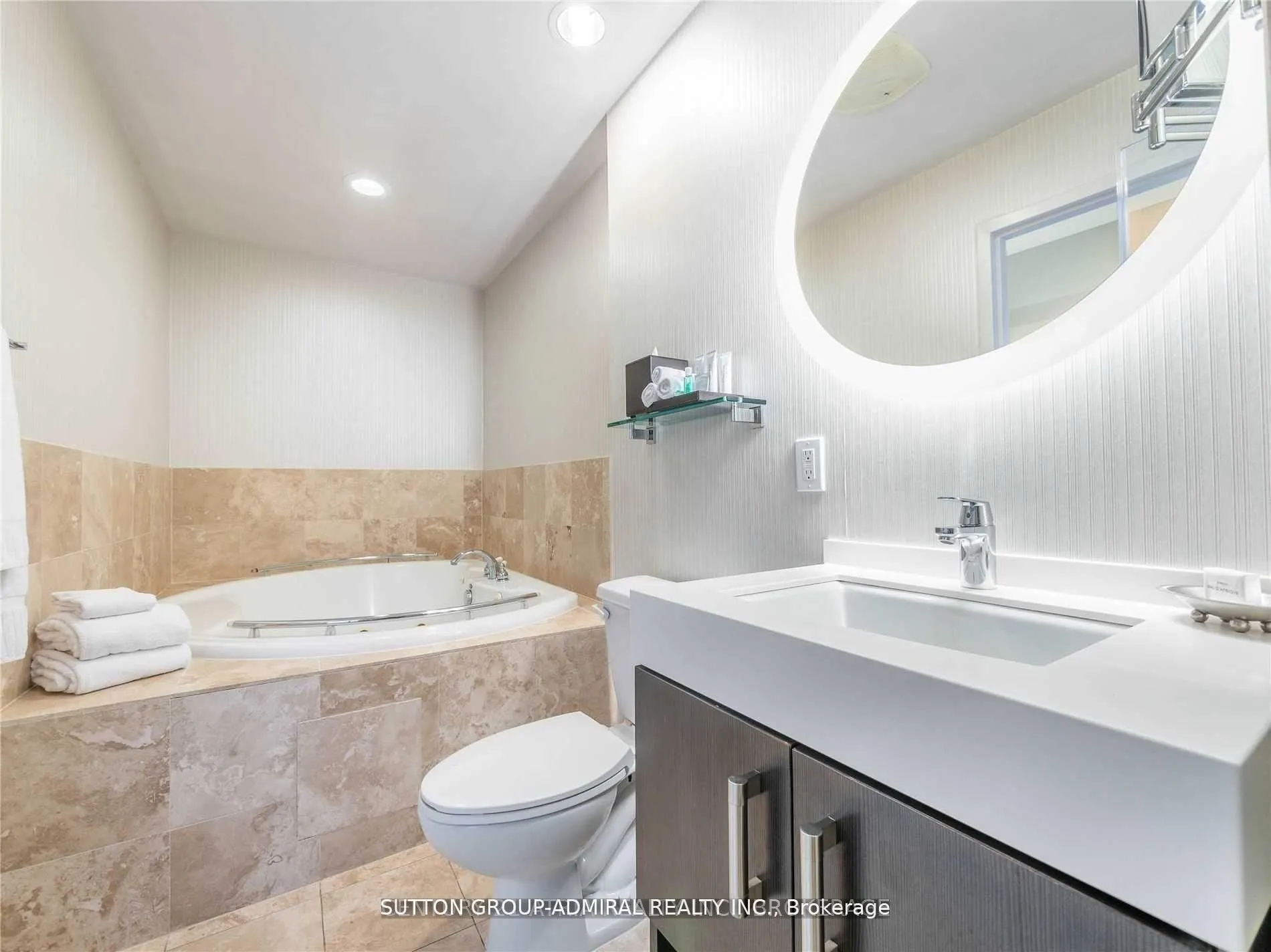 1 King Street W, #4302