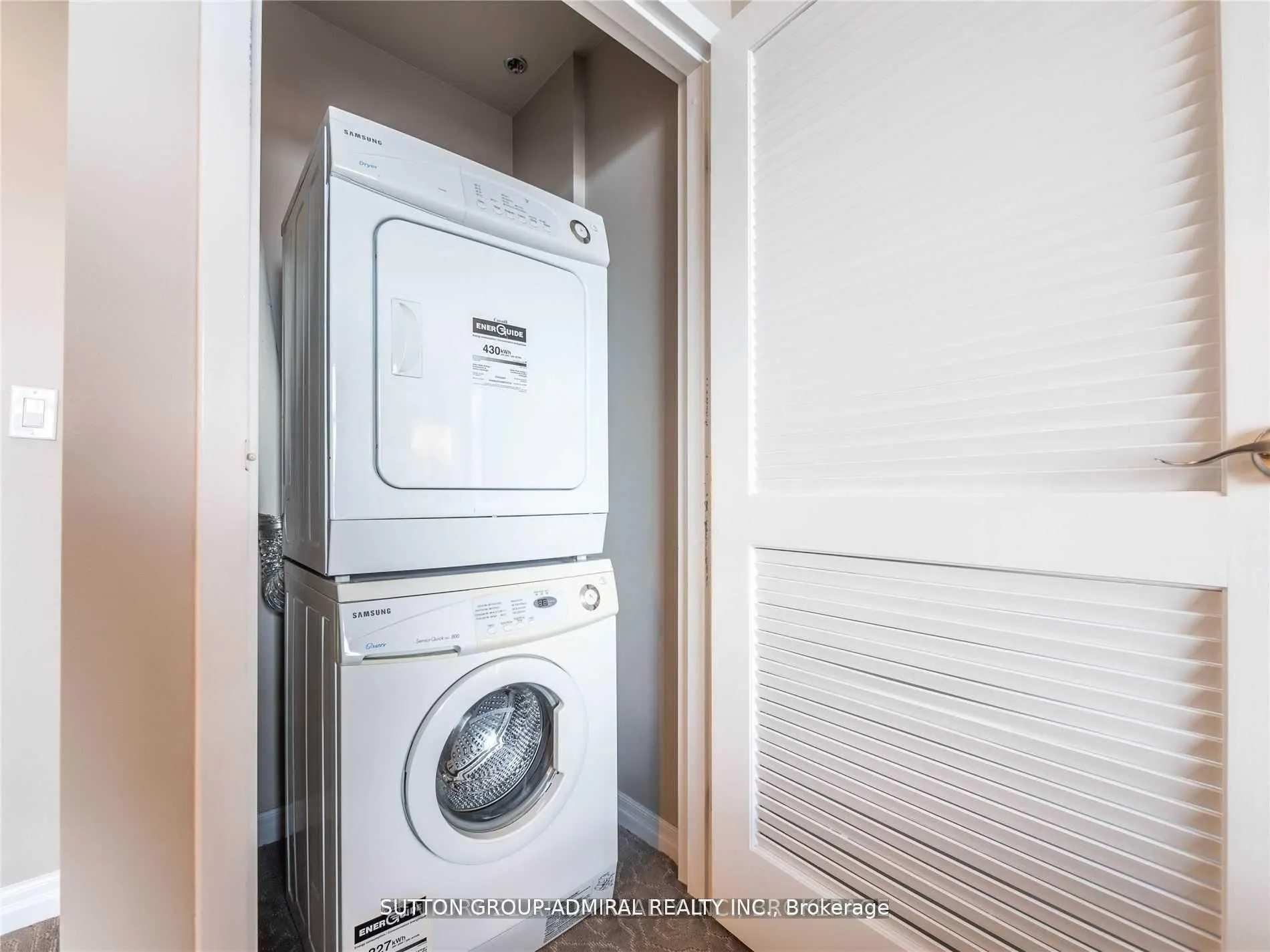 1 King Street W, #4302