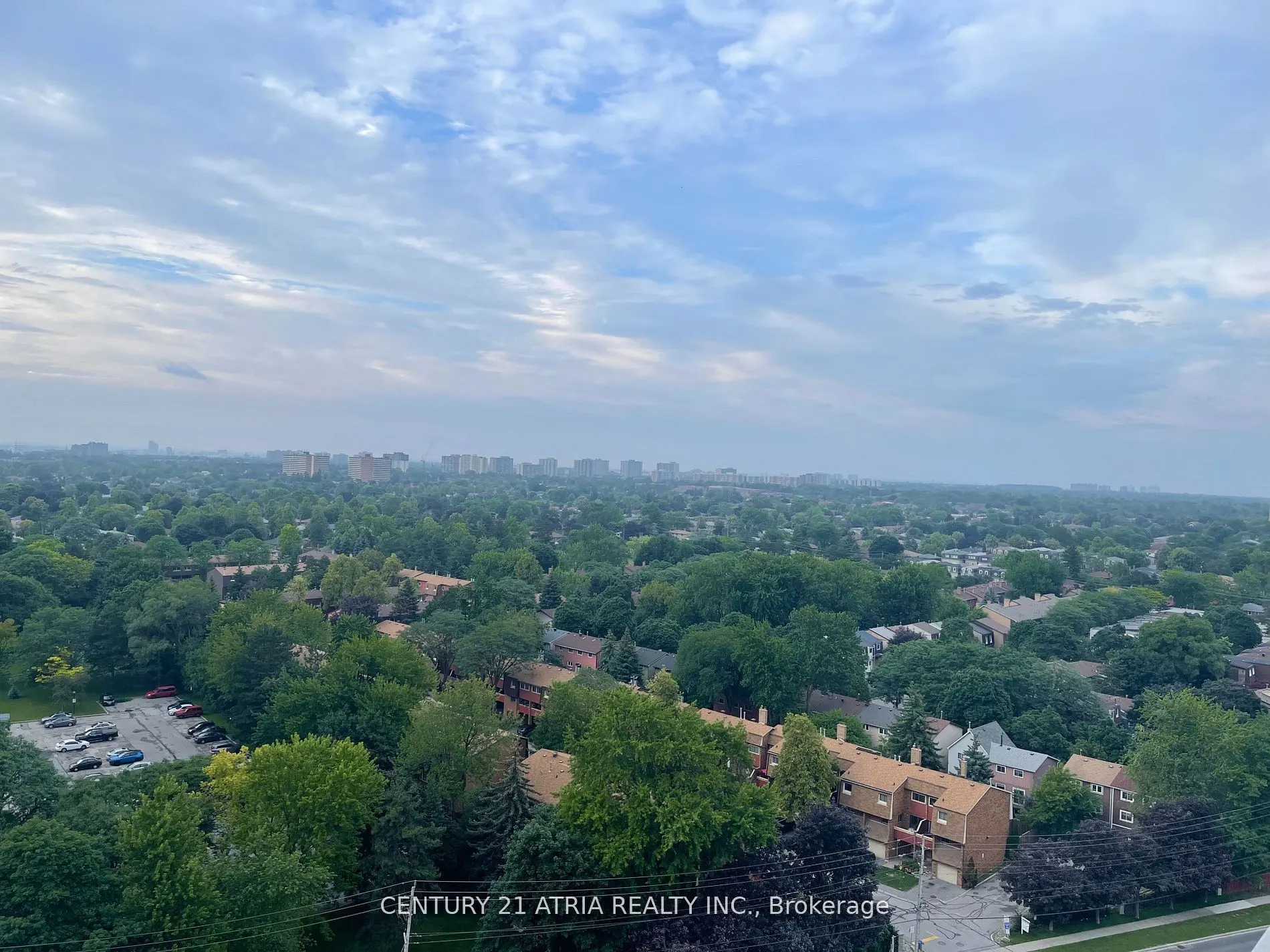 30 Herons Hill Way N, #1504