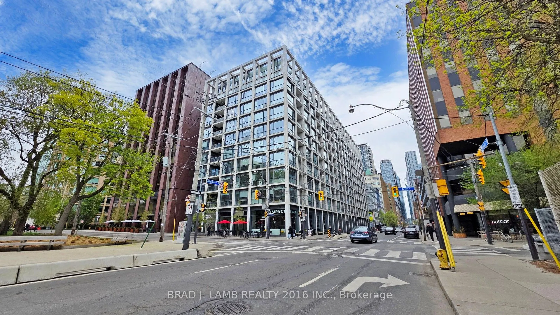 39 Brant Street W, #518