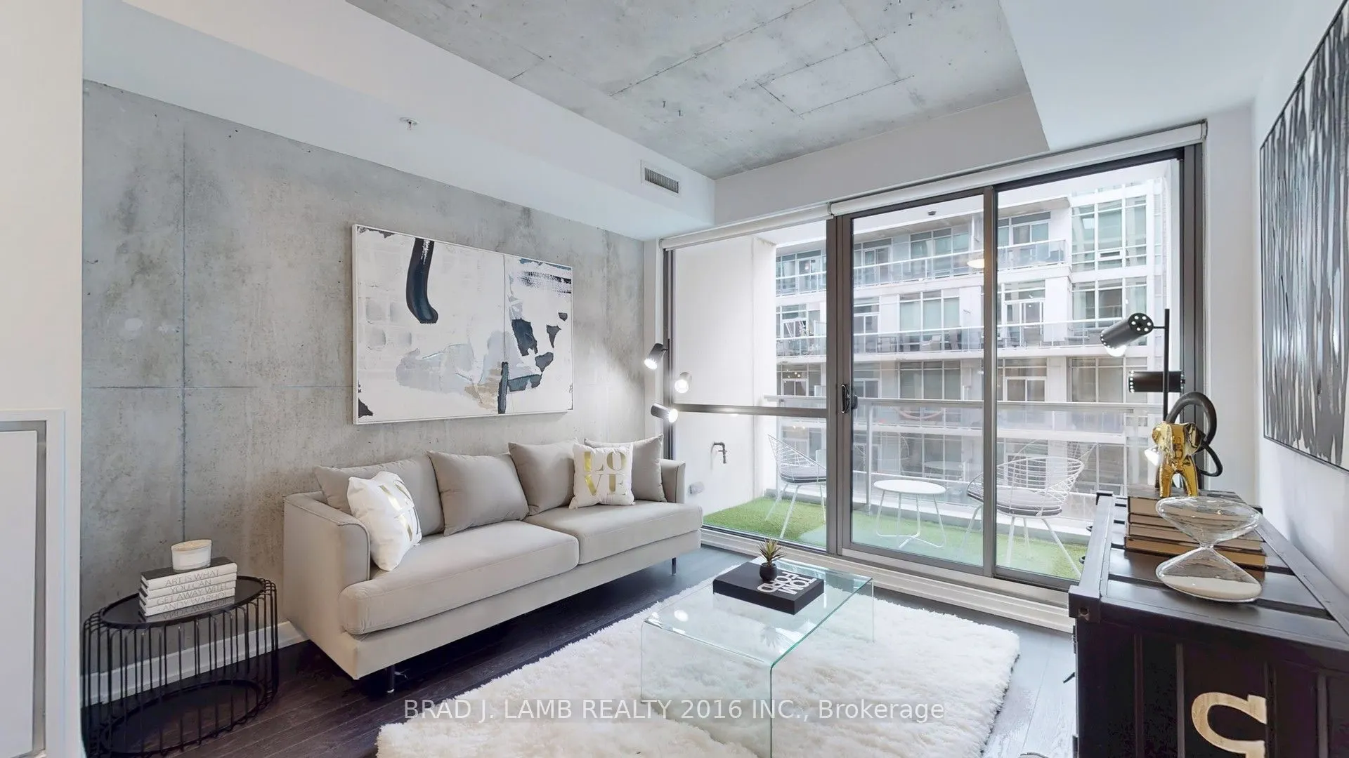 39 Brant Street W, #518