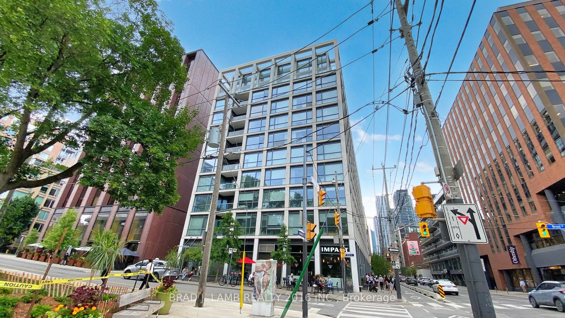 39 Brant Street W, #518