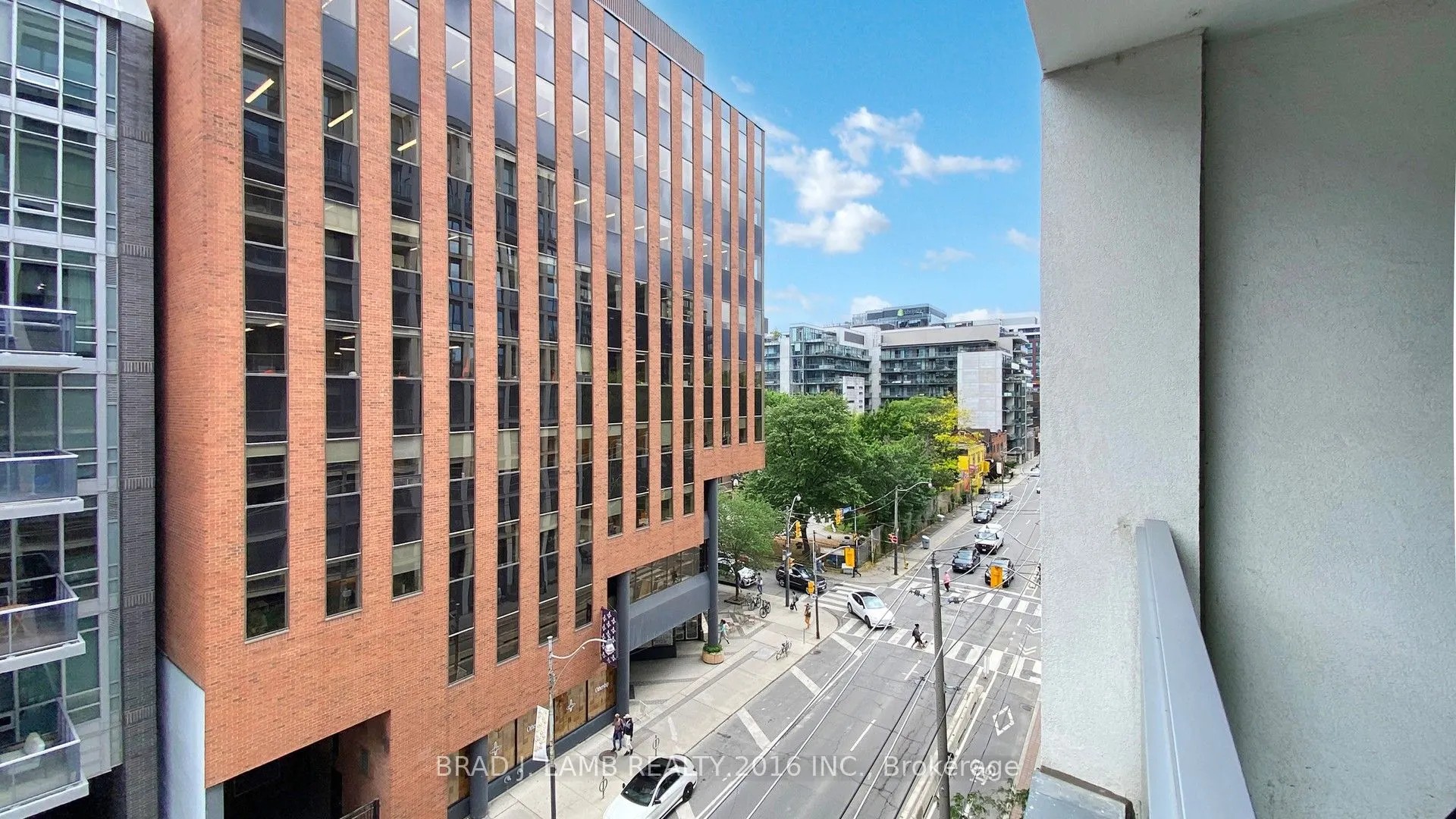 39 Brant Street W, #518