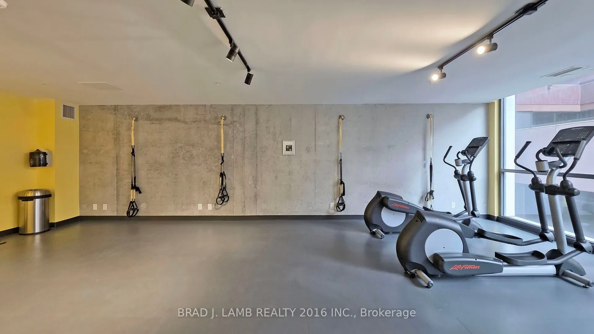 39 Brant Street W, #518