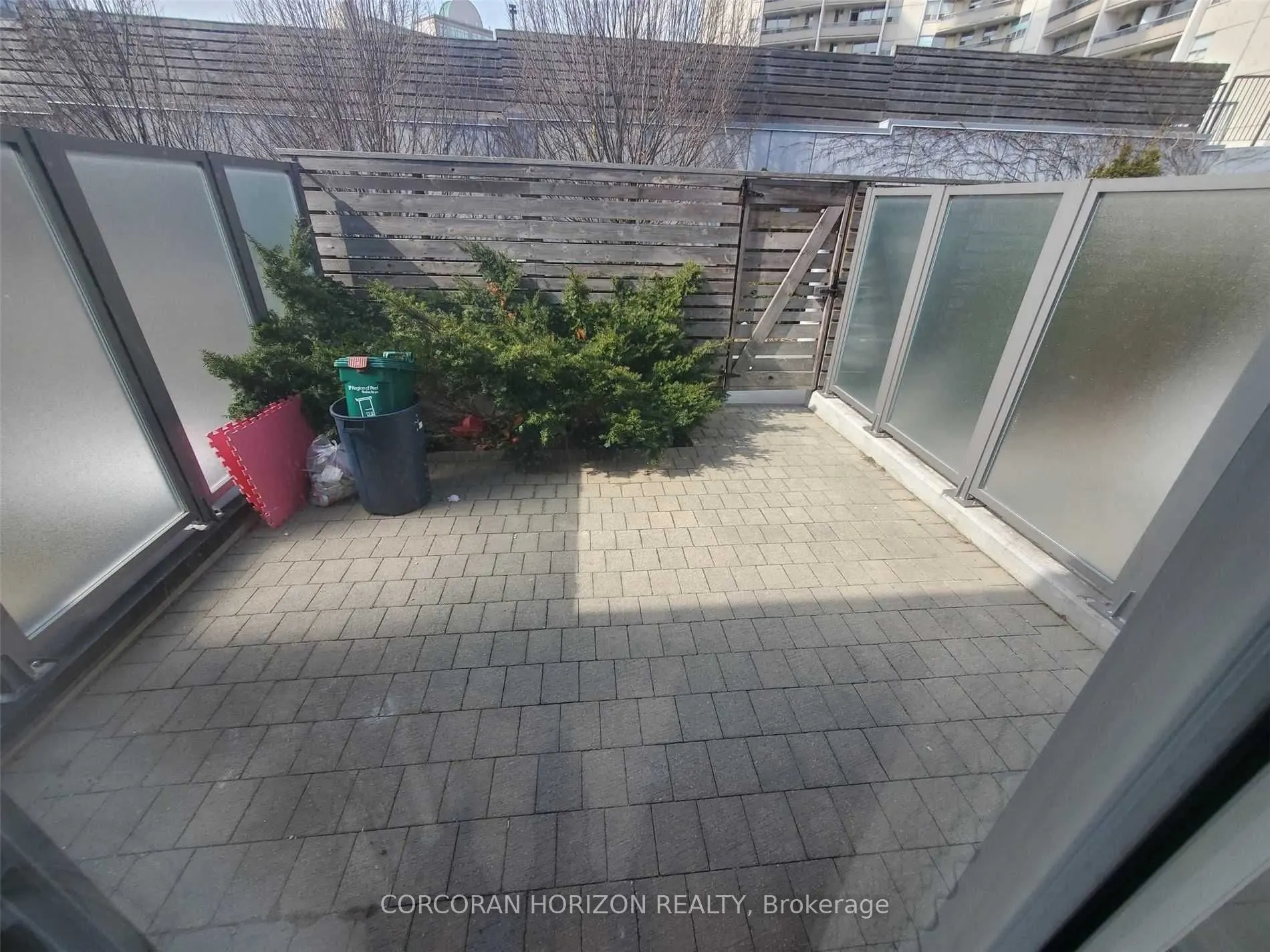 18 Graydon Hall Drive, #TH18C