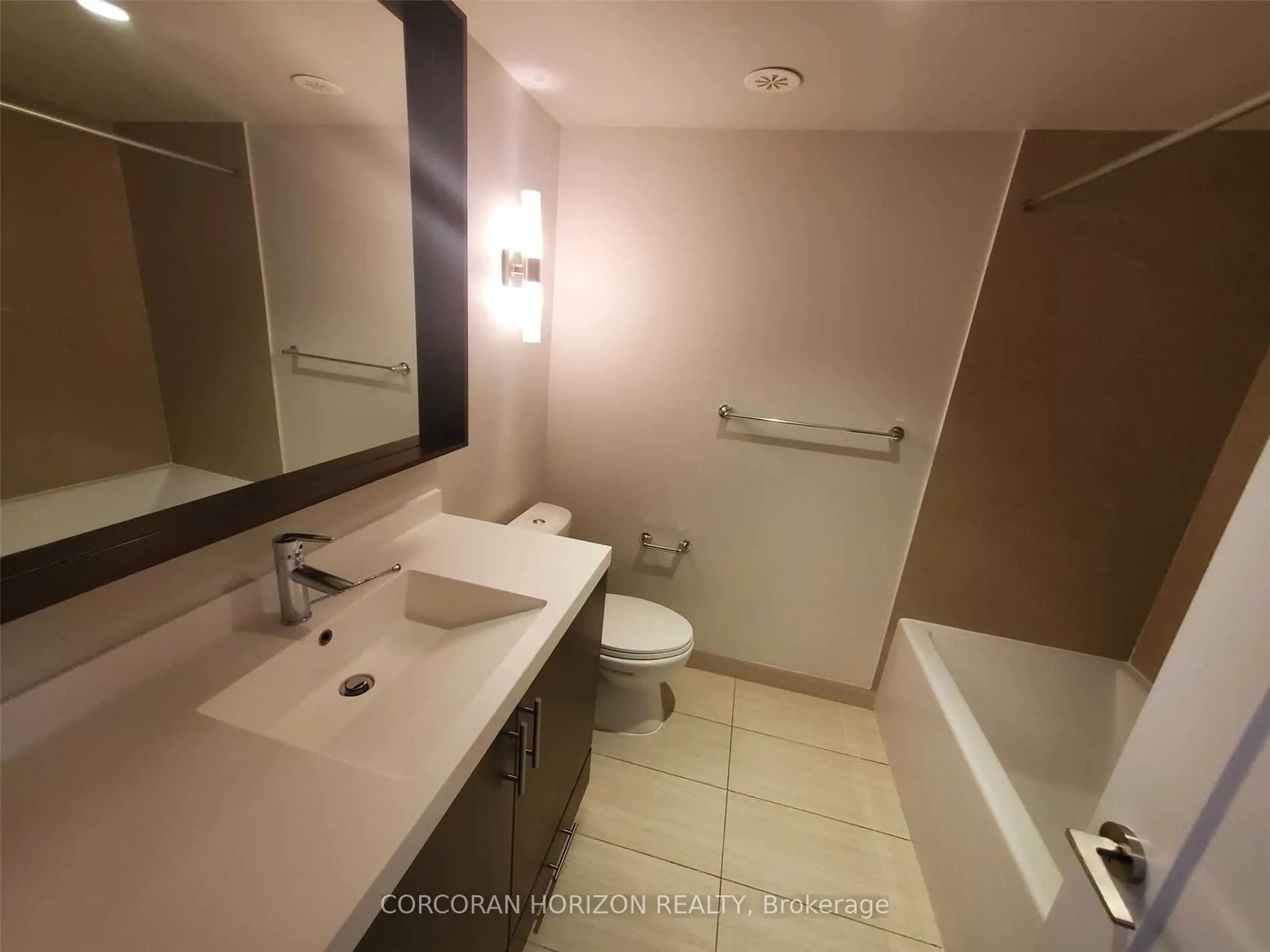 18 Graydon Hall Drive, #TH18C