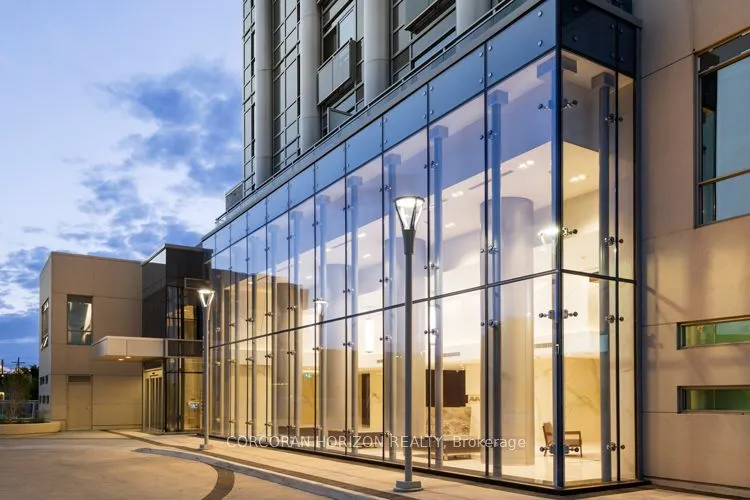 18 Graydon Hall Drive, #TH18C