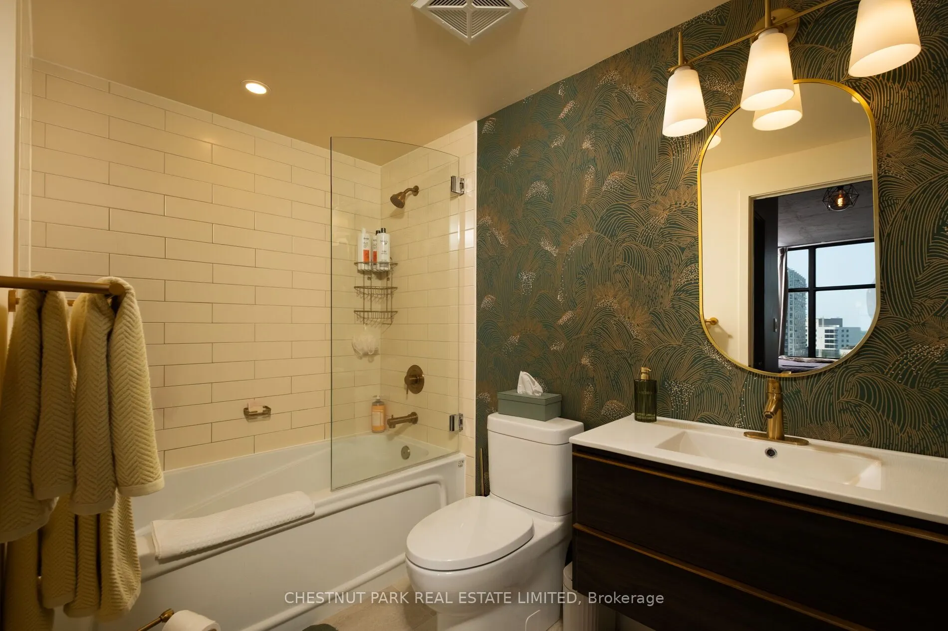 10 Navy Wharf Court, #709