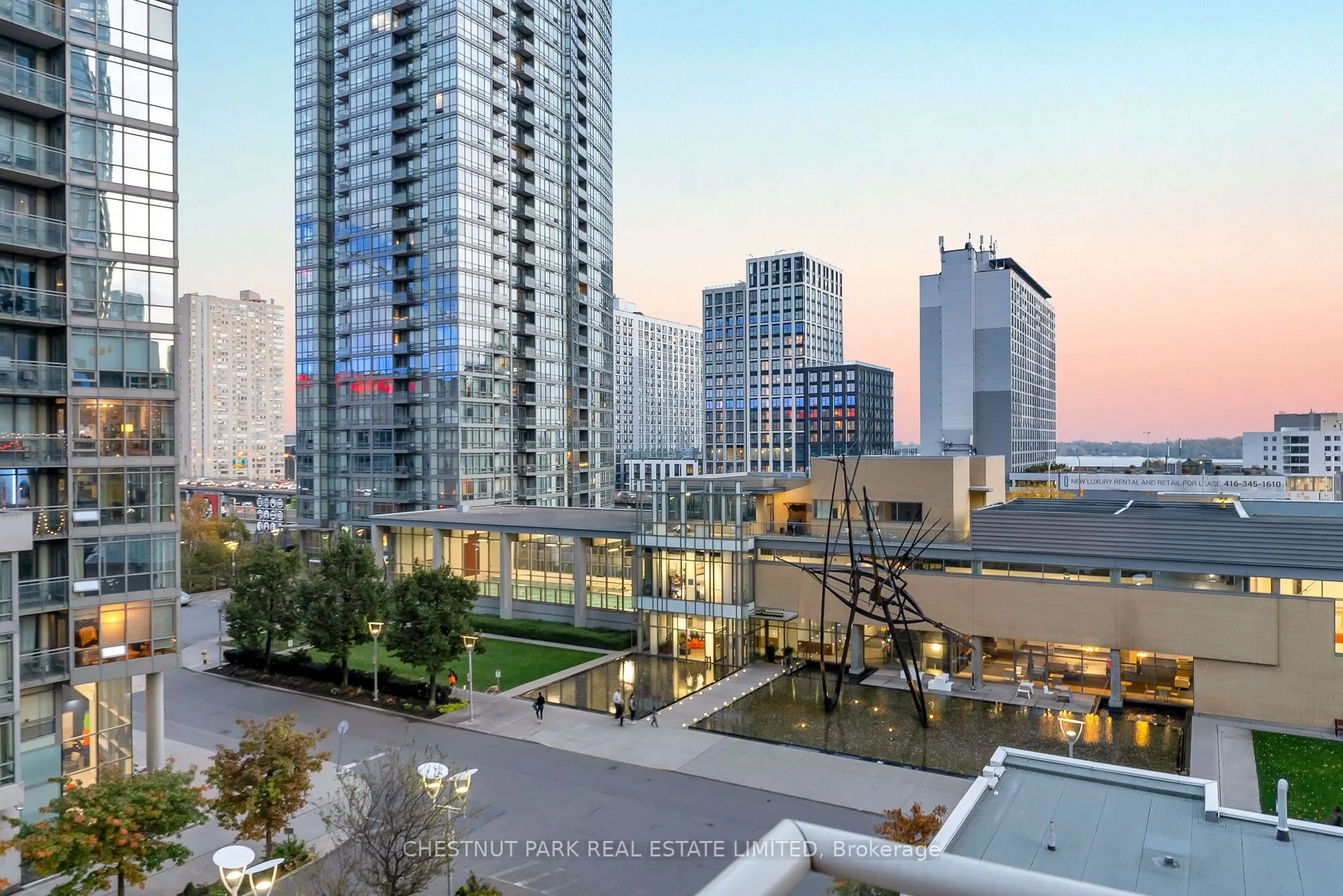 10 Navy Wharf Court, #709