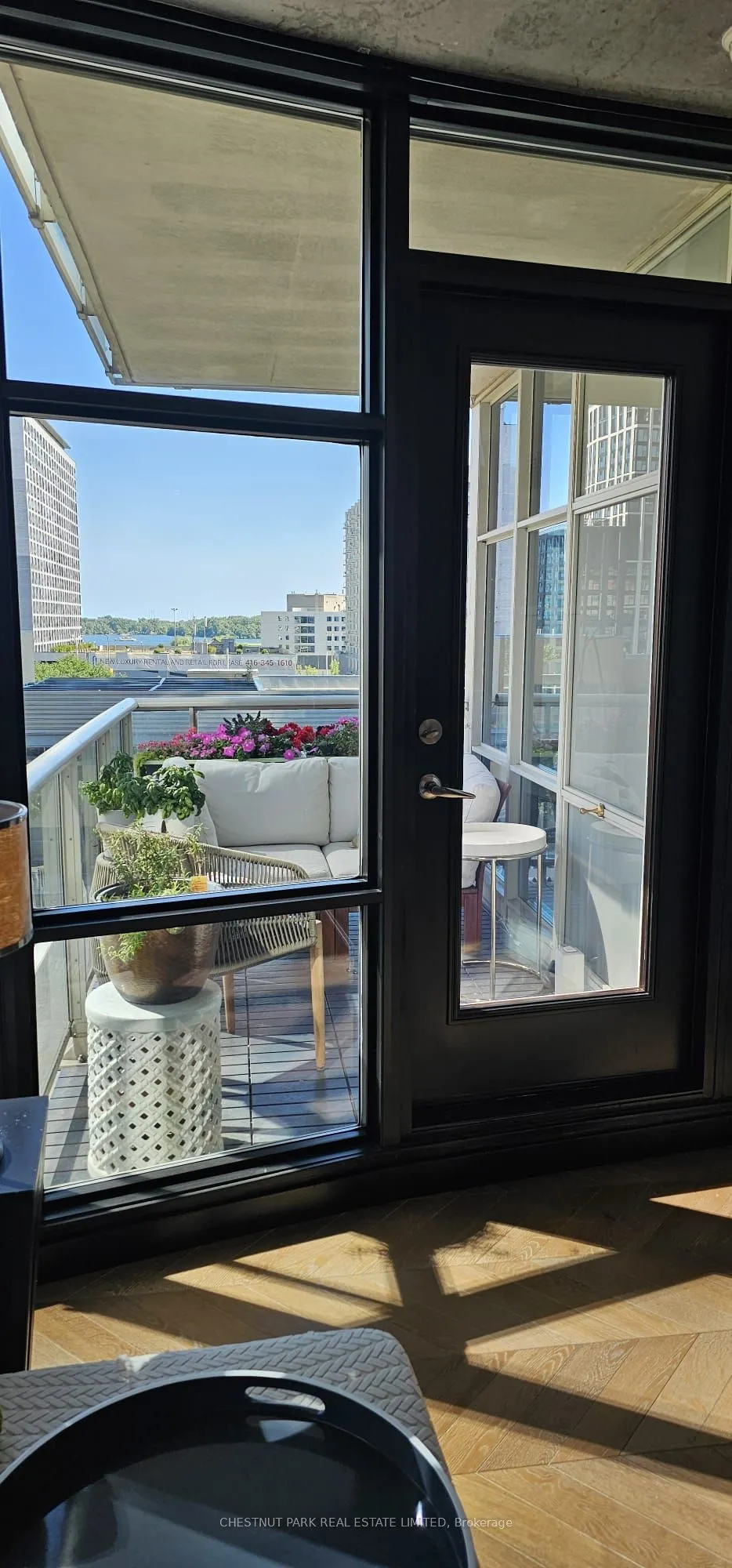 10 Navy Wharf Court, #709