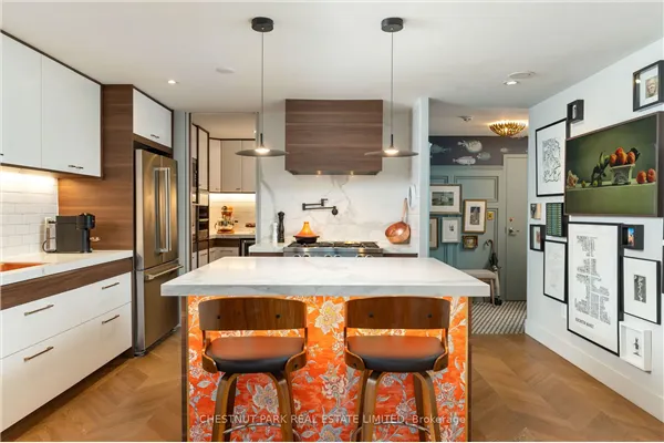 10 Navy Wharf Court, #709