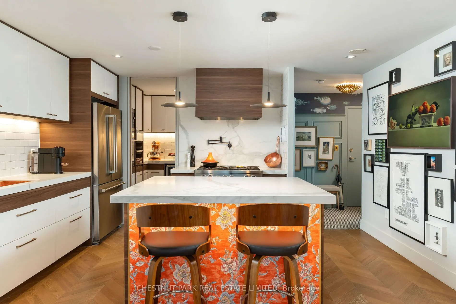 10 Navy Wharf Court, #709