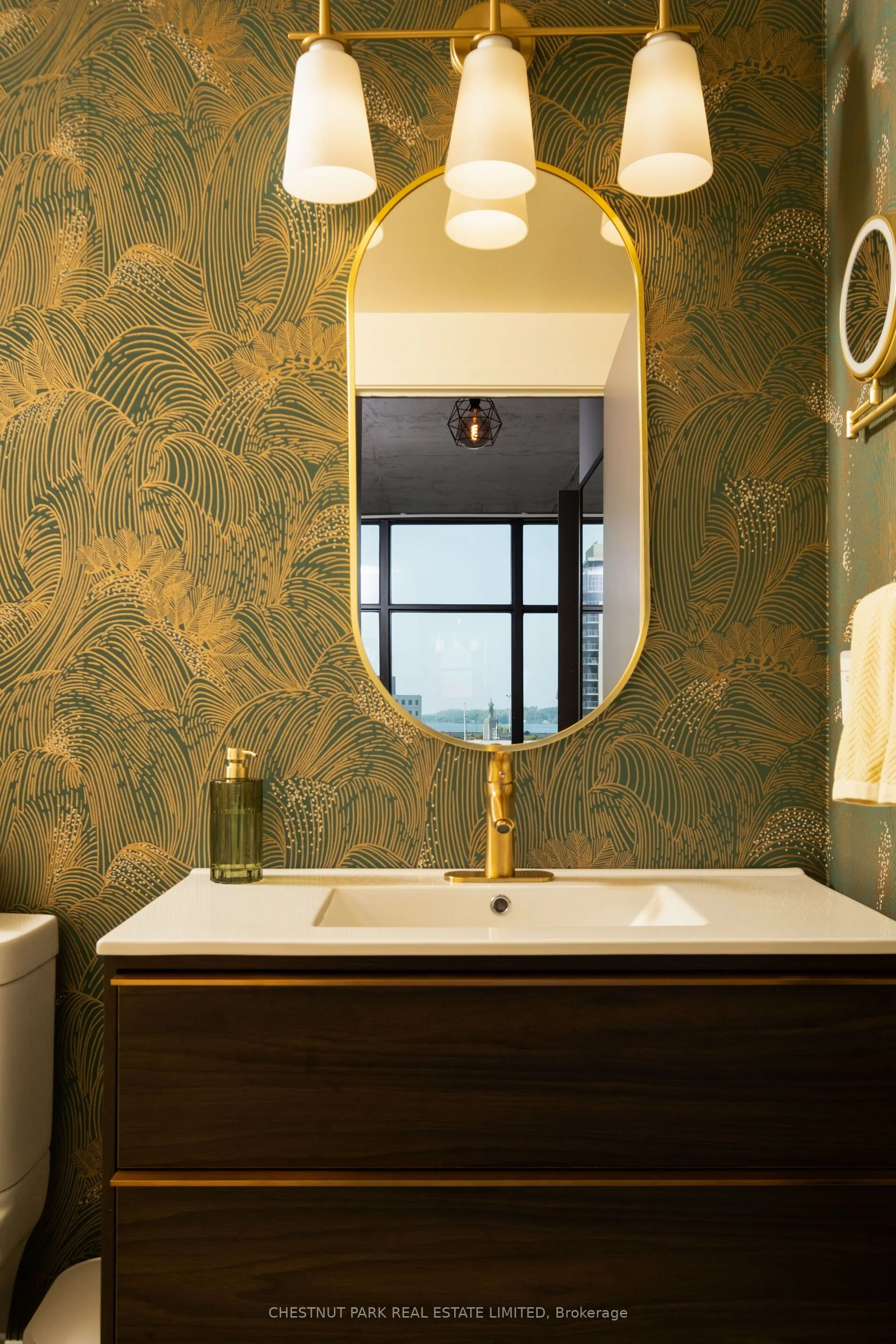 10 Navy Wharf Court, #709