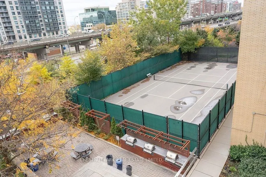 10 Navy Wharf Court, #709