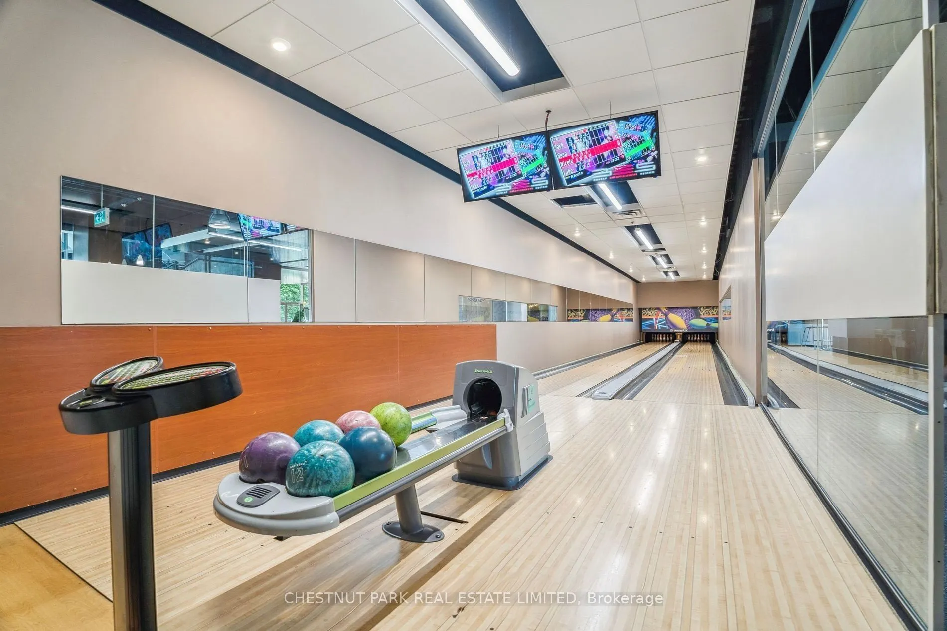 10 Navy Wharf Court, #709