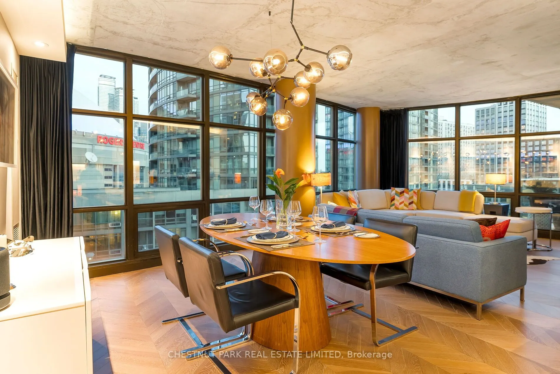 10 Navy Wharf Court, #709