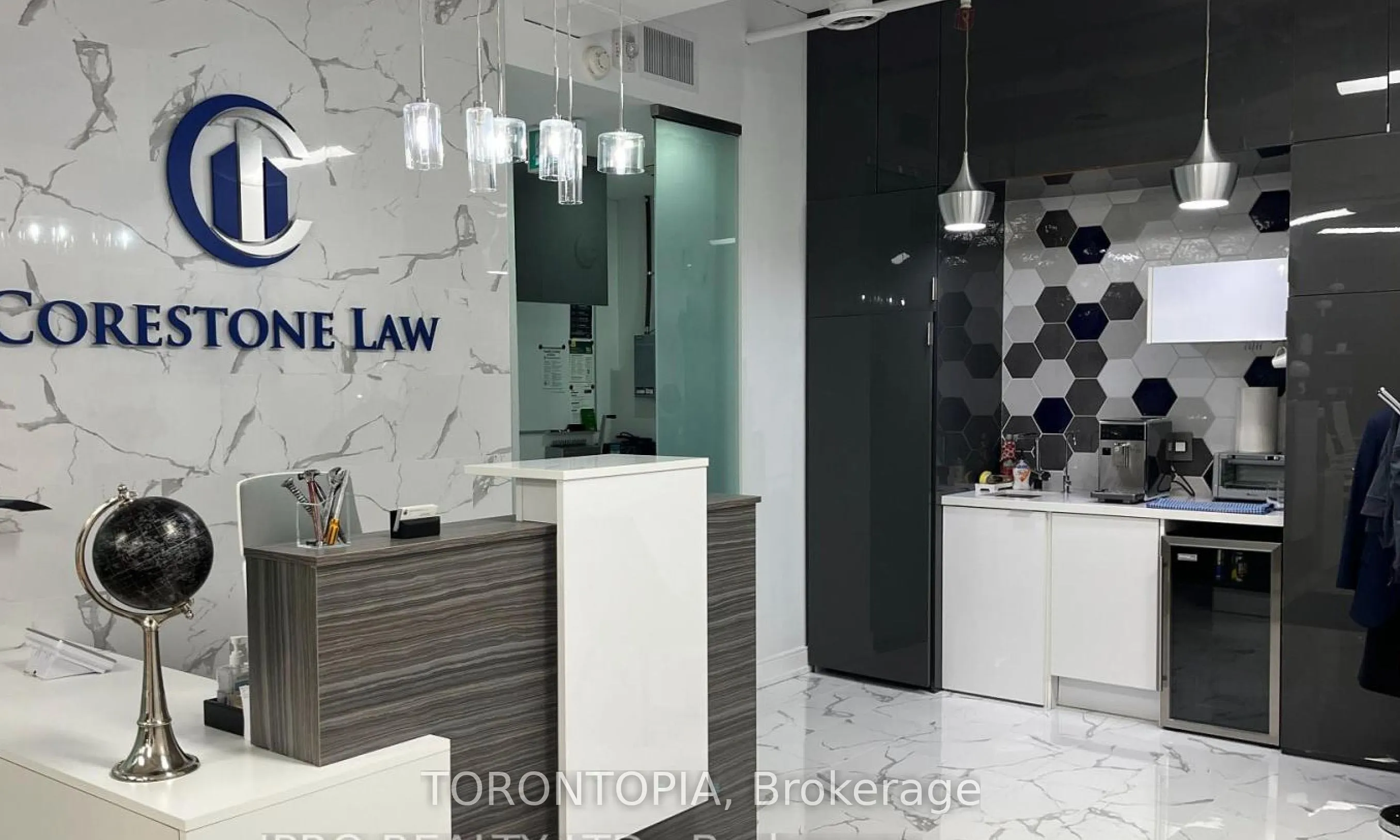 117 Peter Street, #310