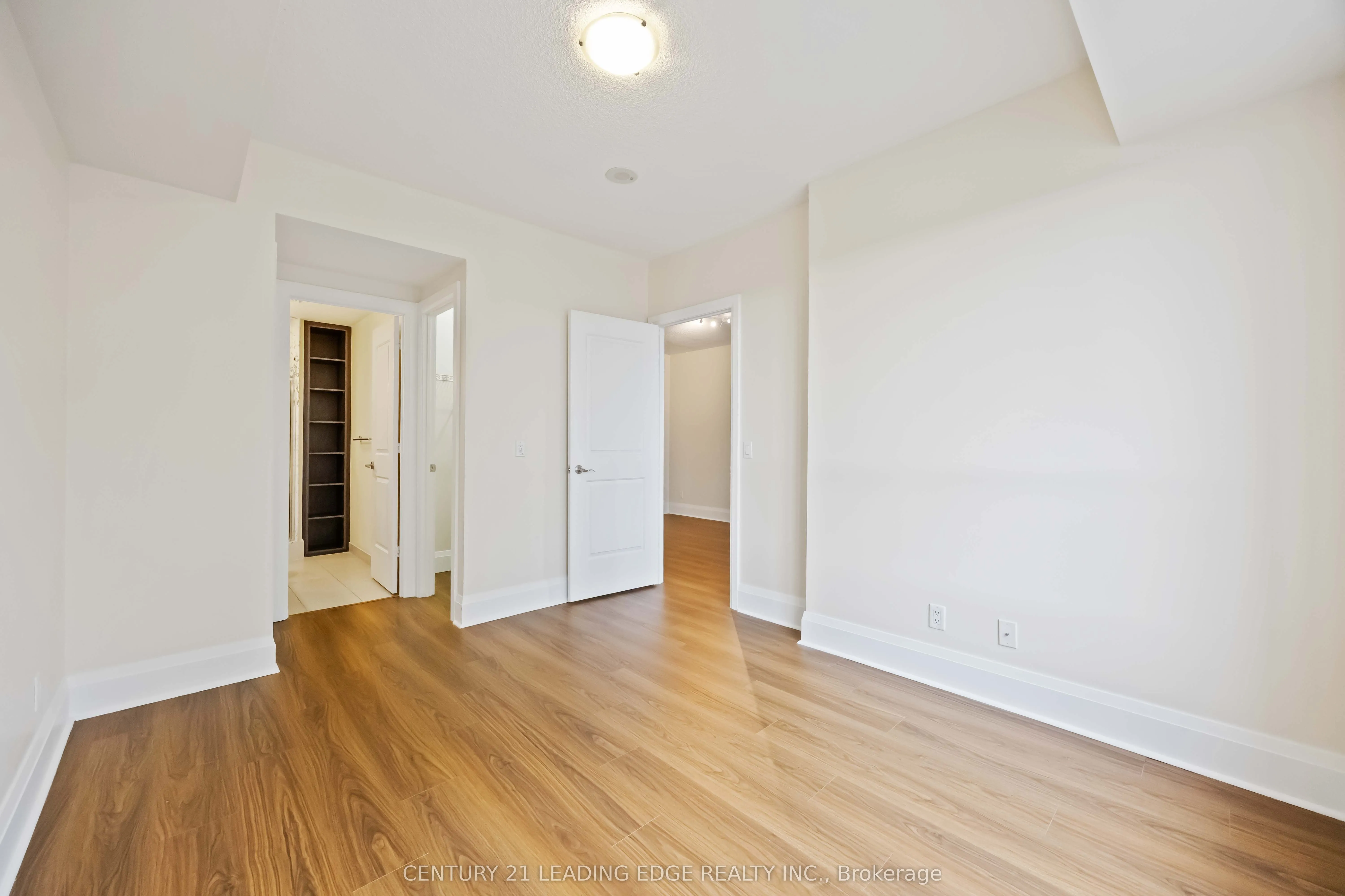 100 Harrison Garden Boulevard, #1220