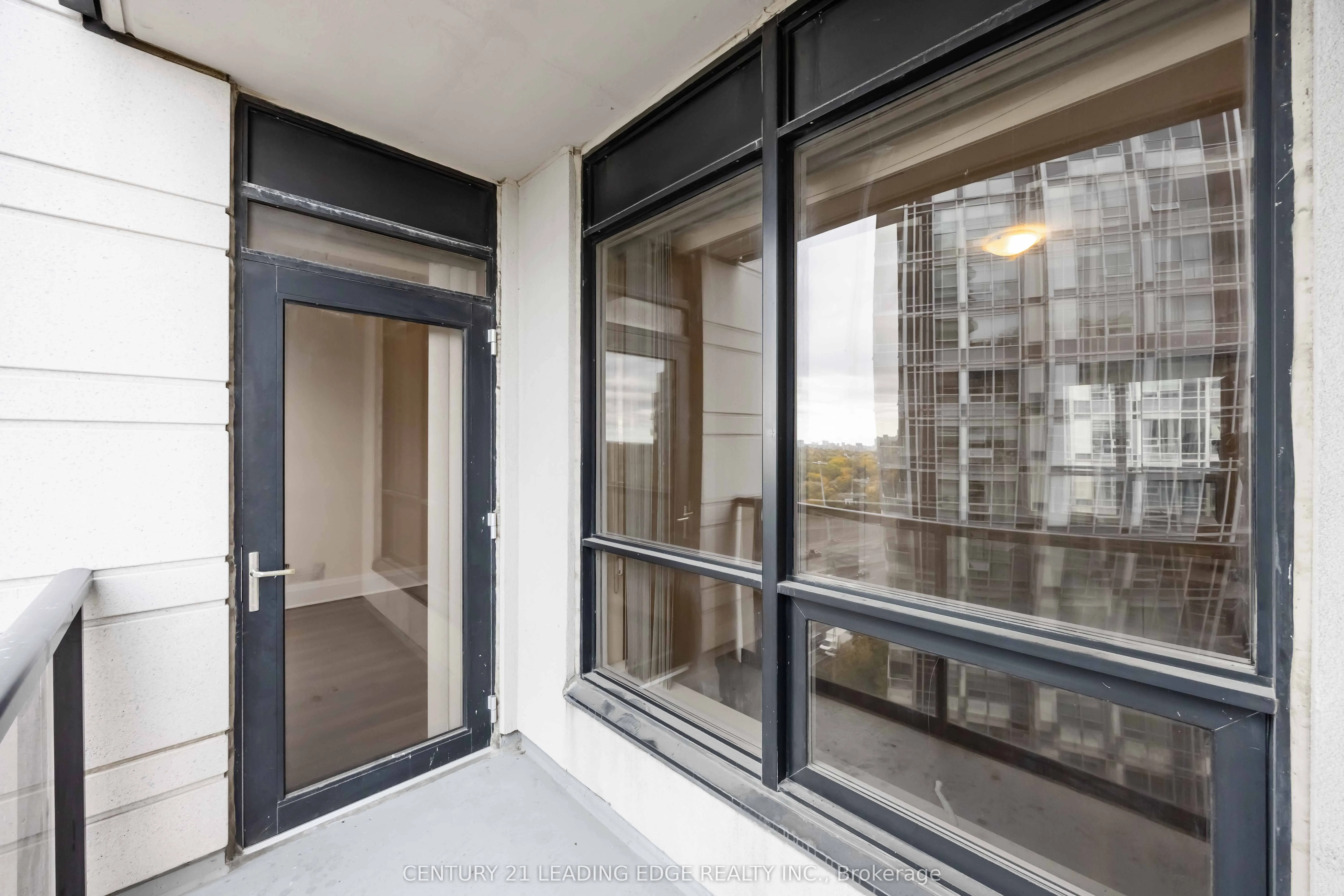 100 Harrison Garden Boulevard, #1220