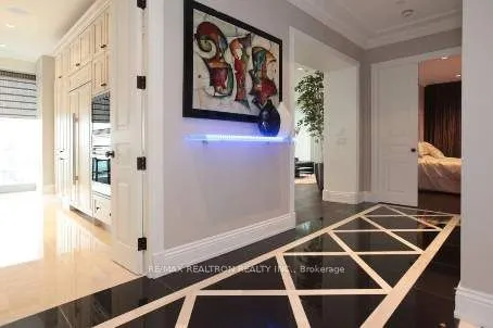 183 Wellington Avenue W, #2303