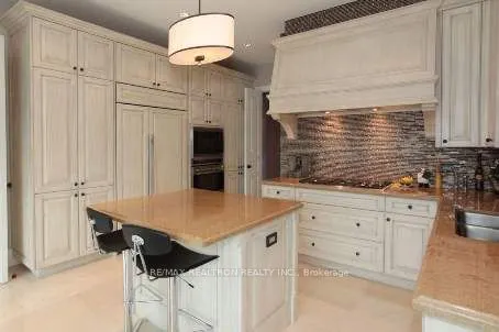 183 Wellington Avenue W, #2303