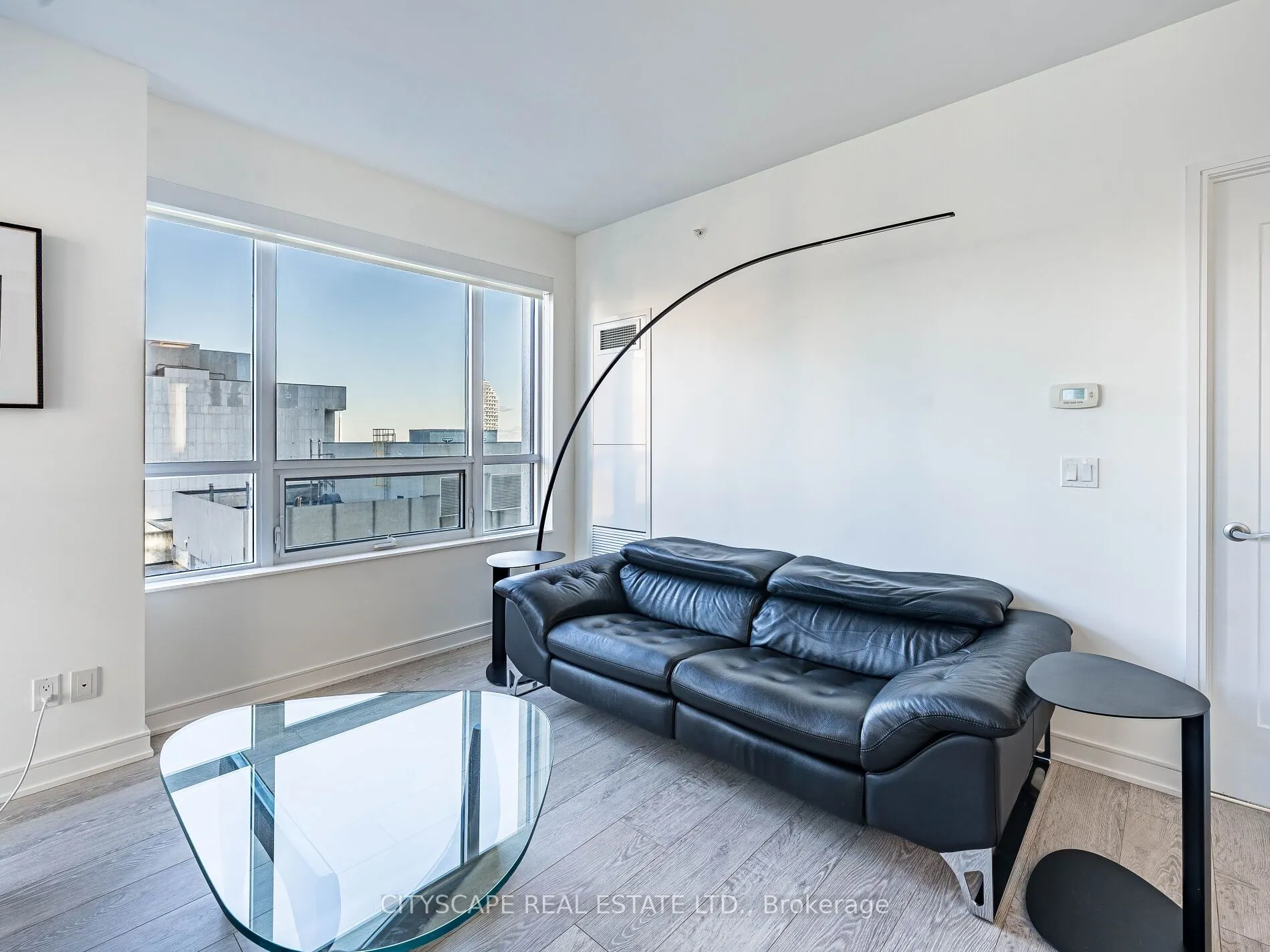 88 Scott Street, #1605