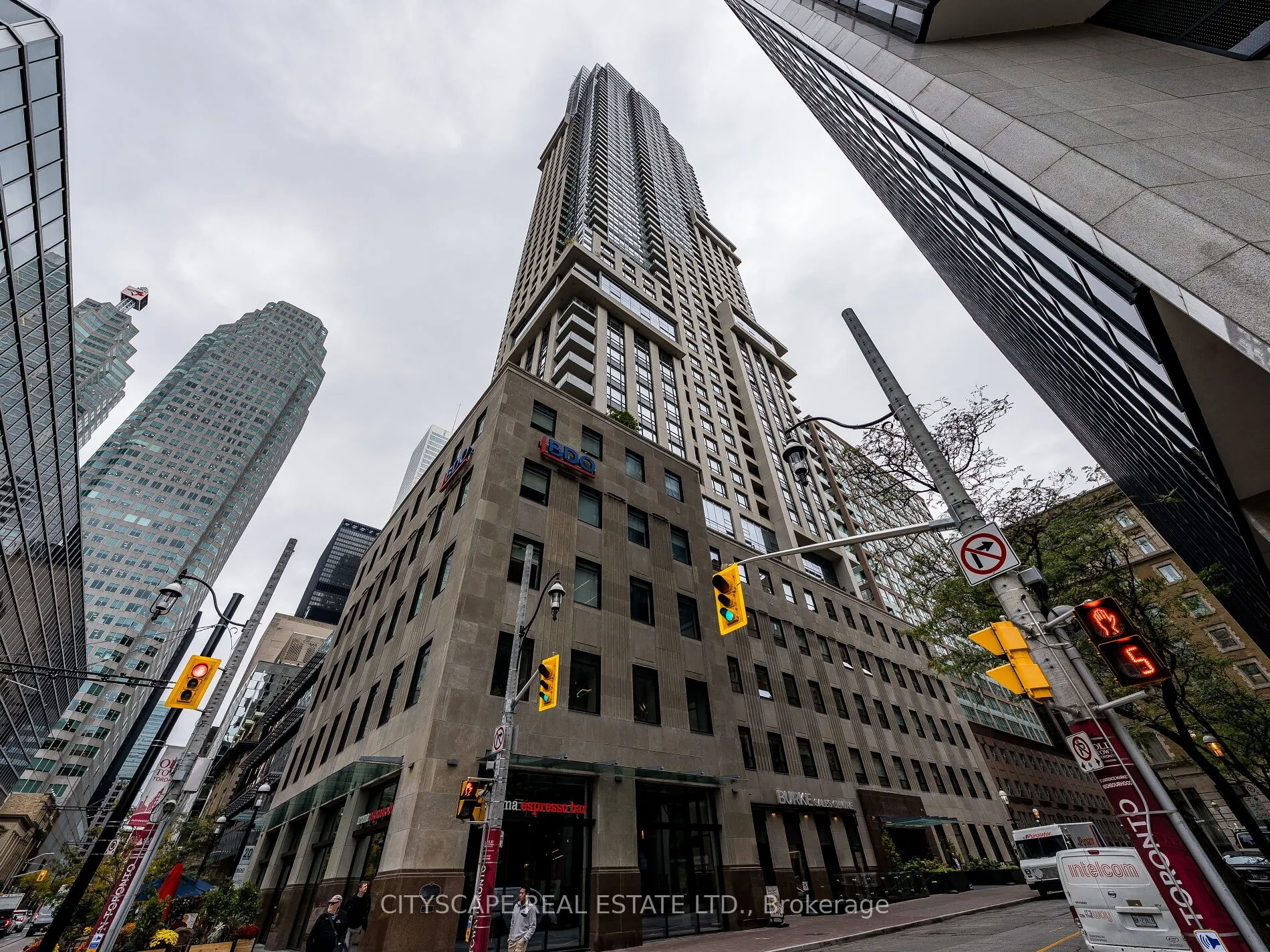 88 Scott Street, #1605