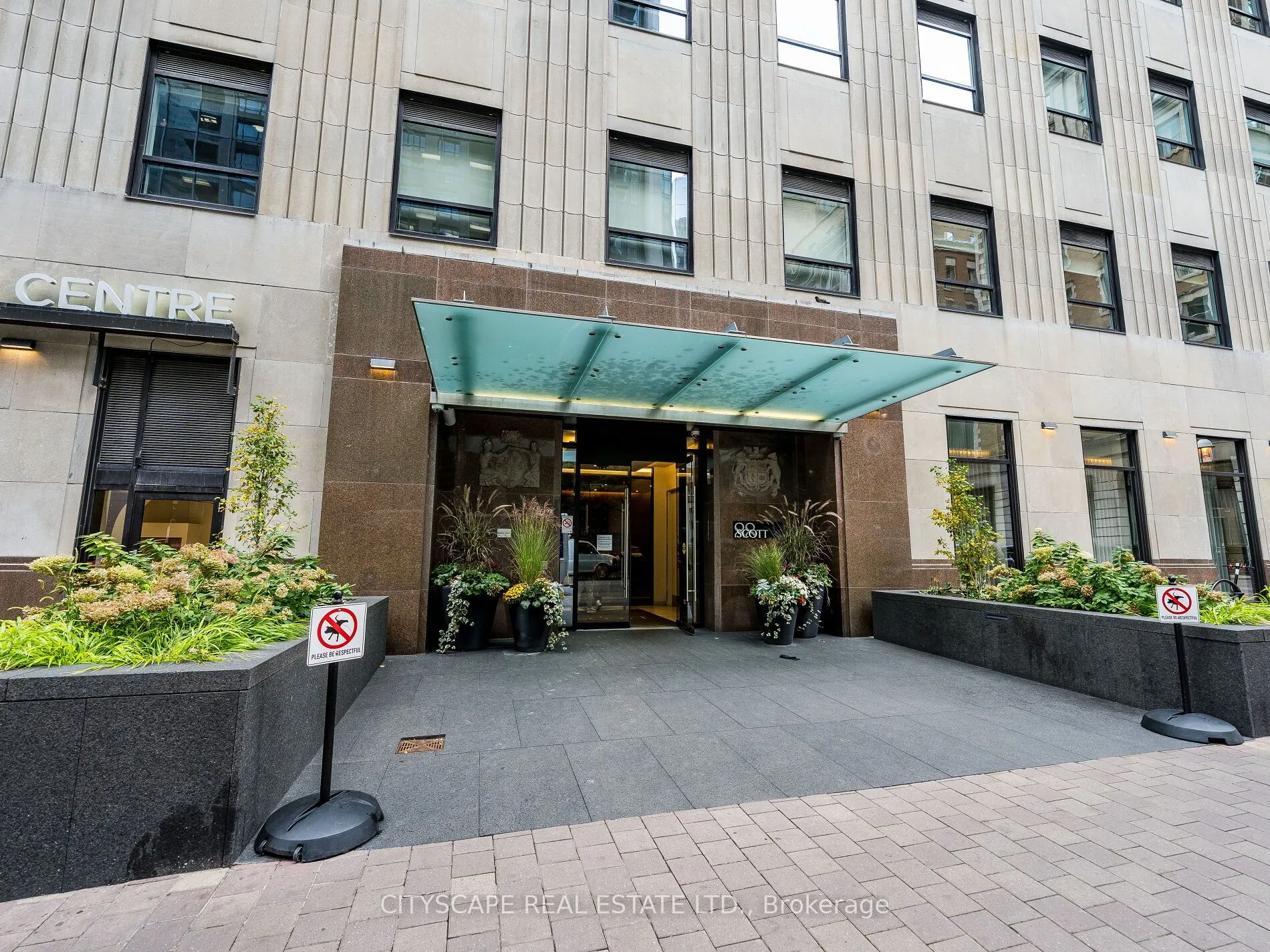 88 Scott Street, #1605
