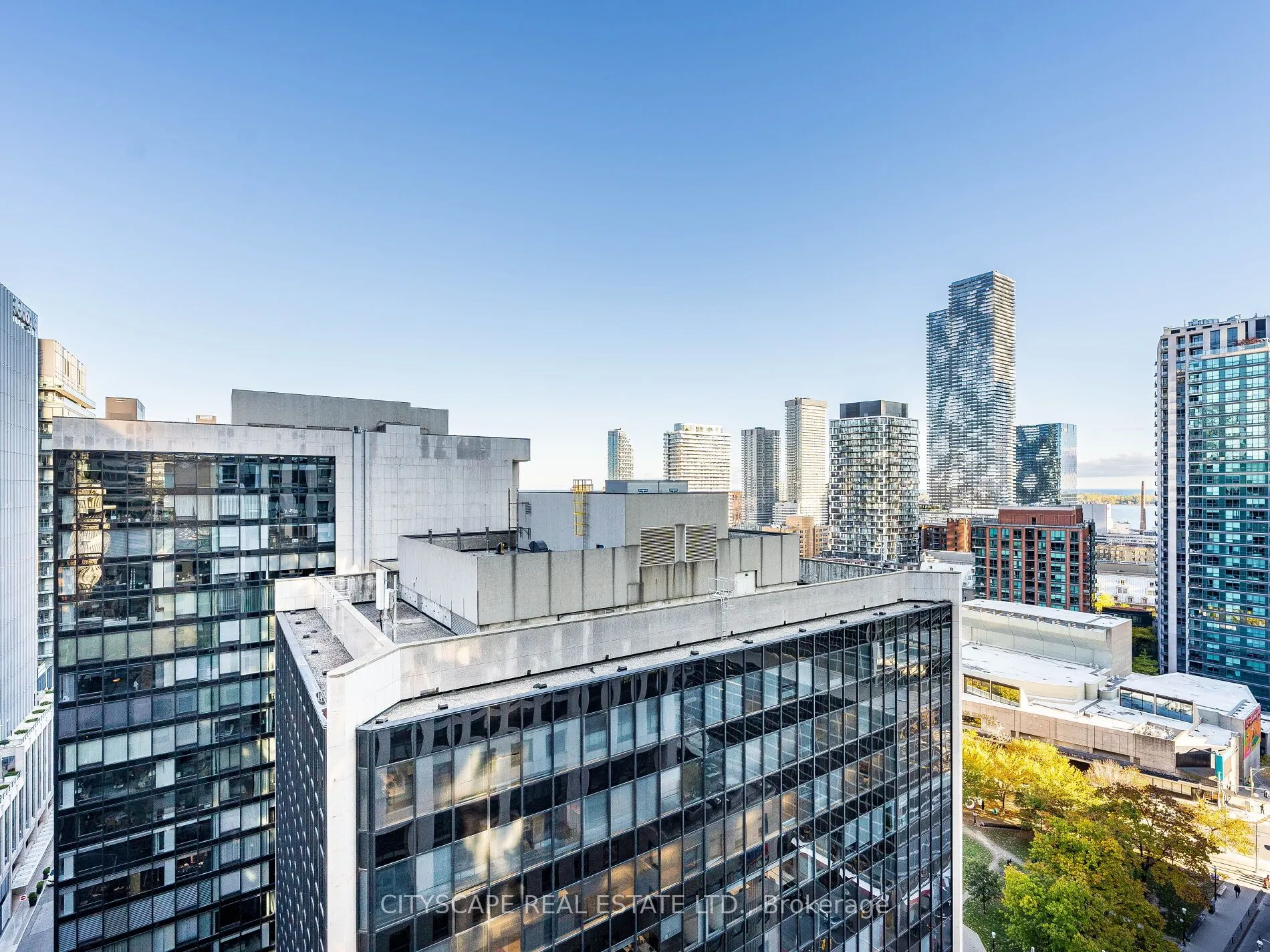 88 Scott Street, #1605