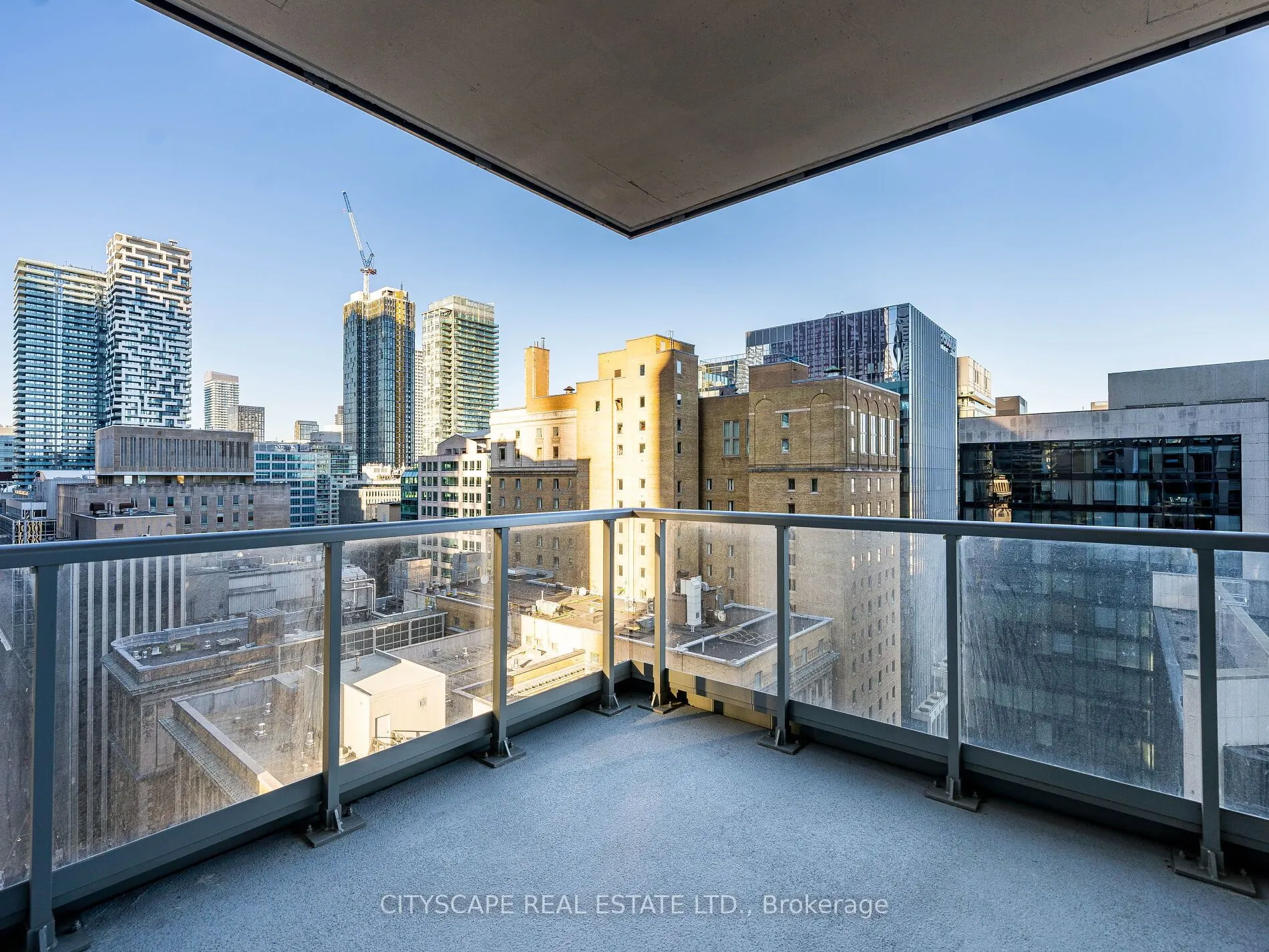 88 Scott Street, #1605