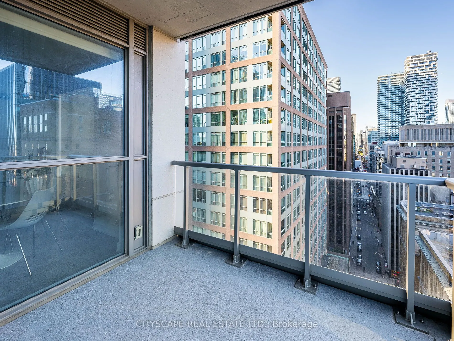 88 Scott Street, #1605