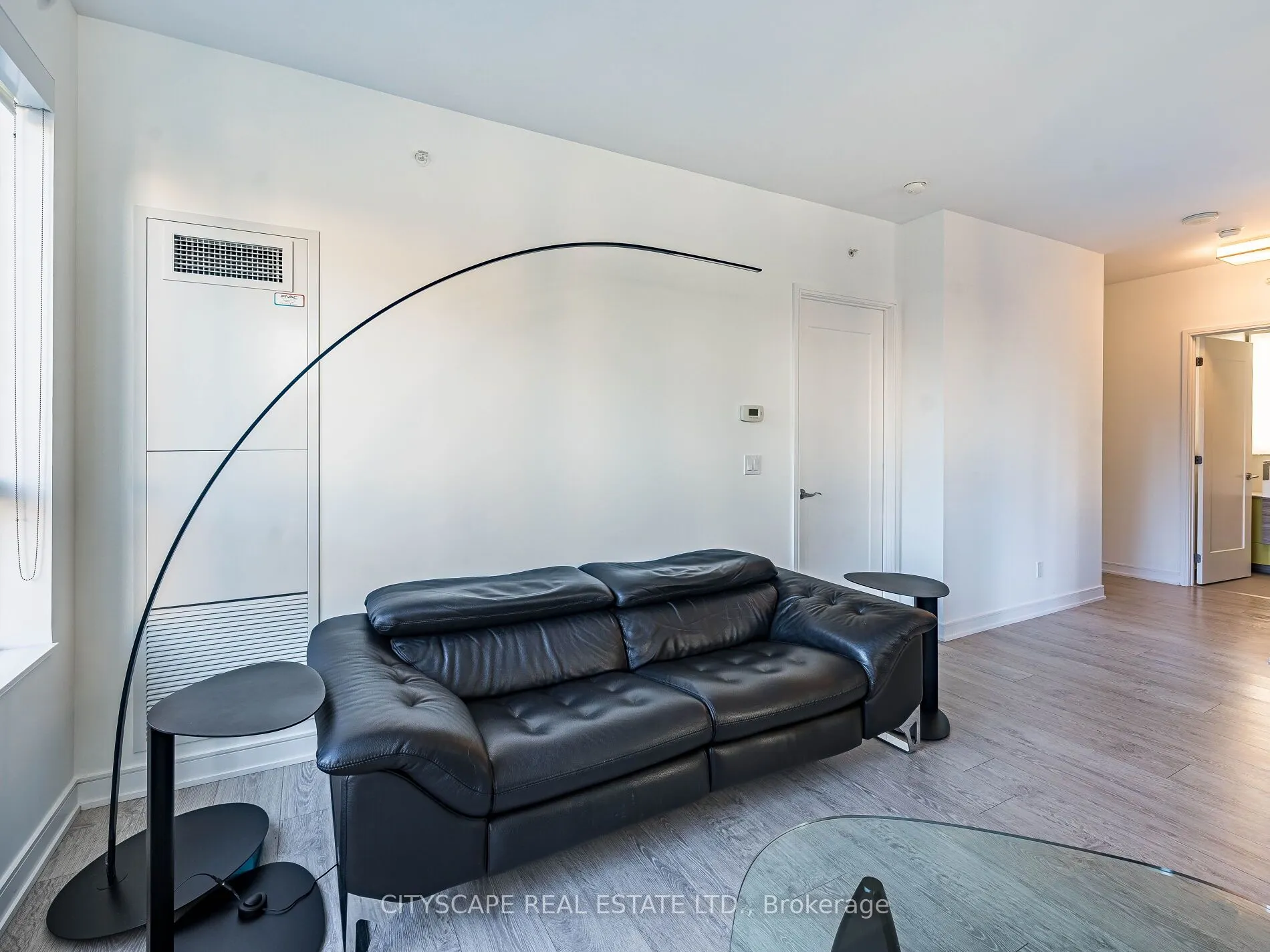 88 Scott Street, #1605