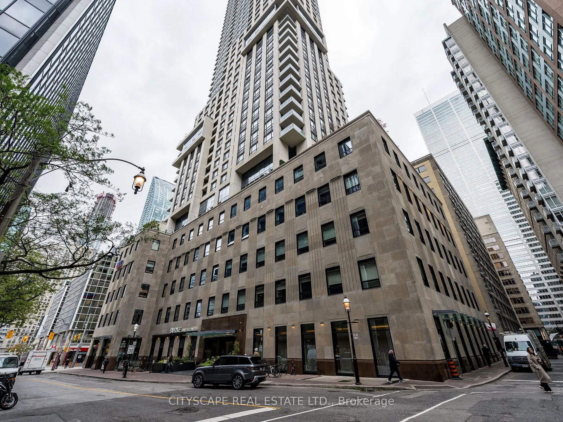 88 Scott Street, #1605