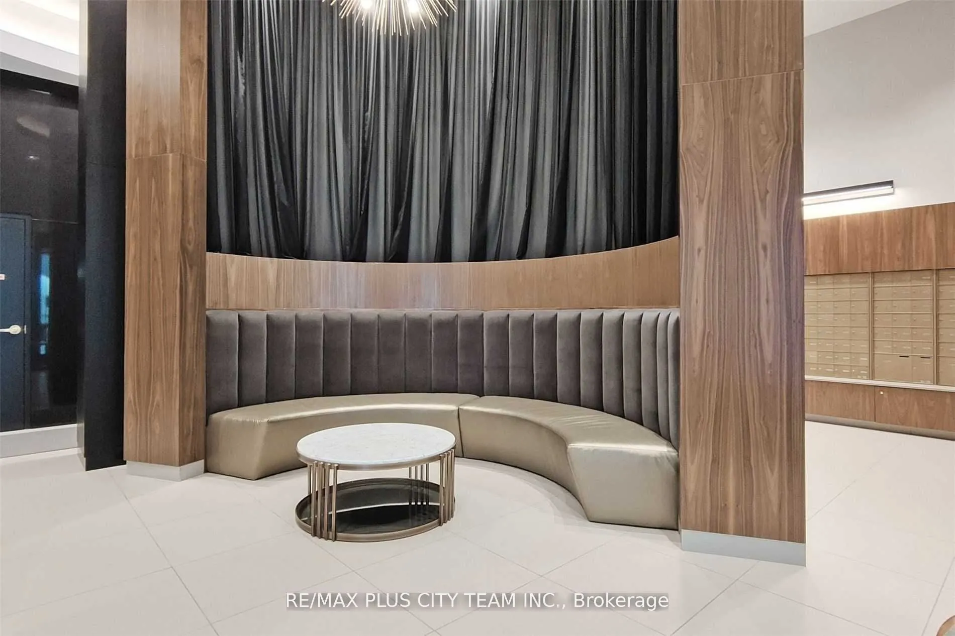 99 John Street, #3102