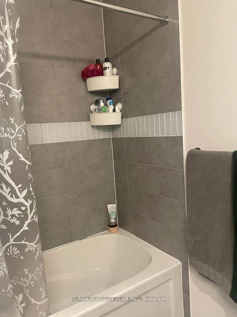 99 John Street, #3102