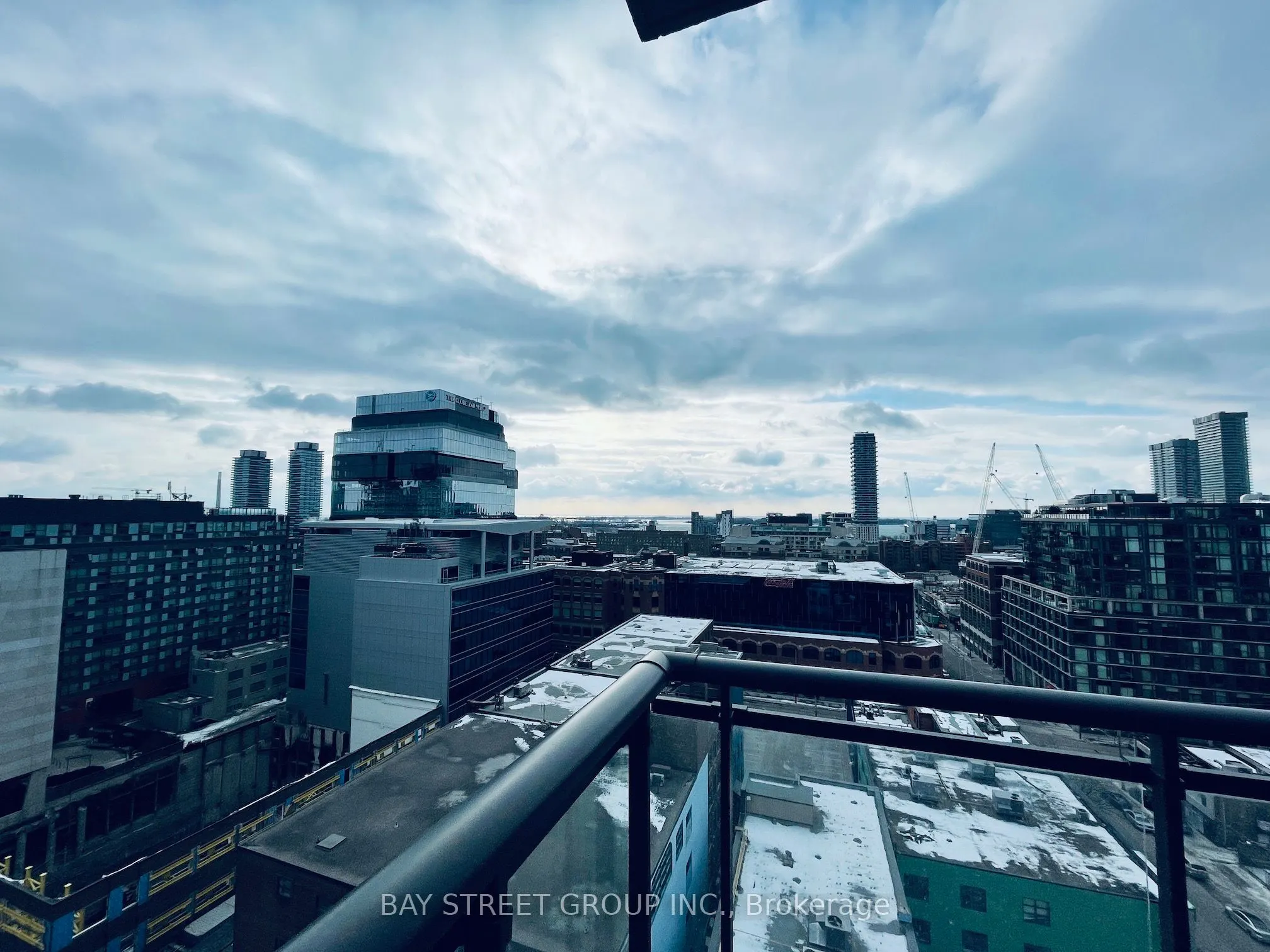 460 Adelaide Street E, #1712