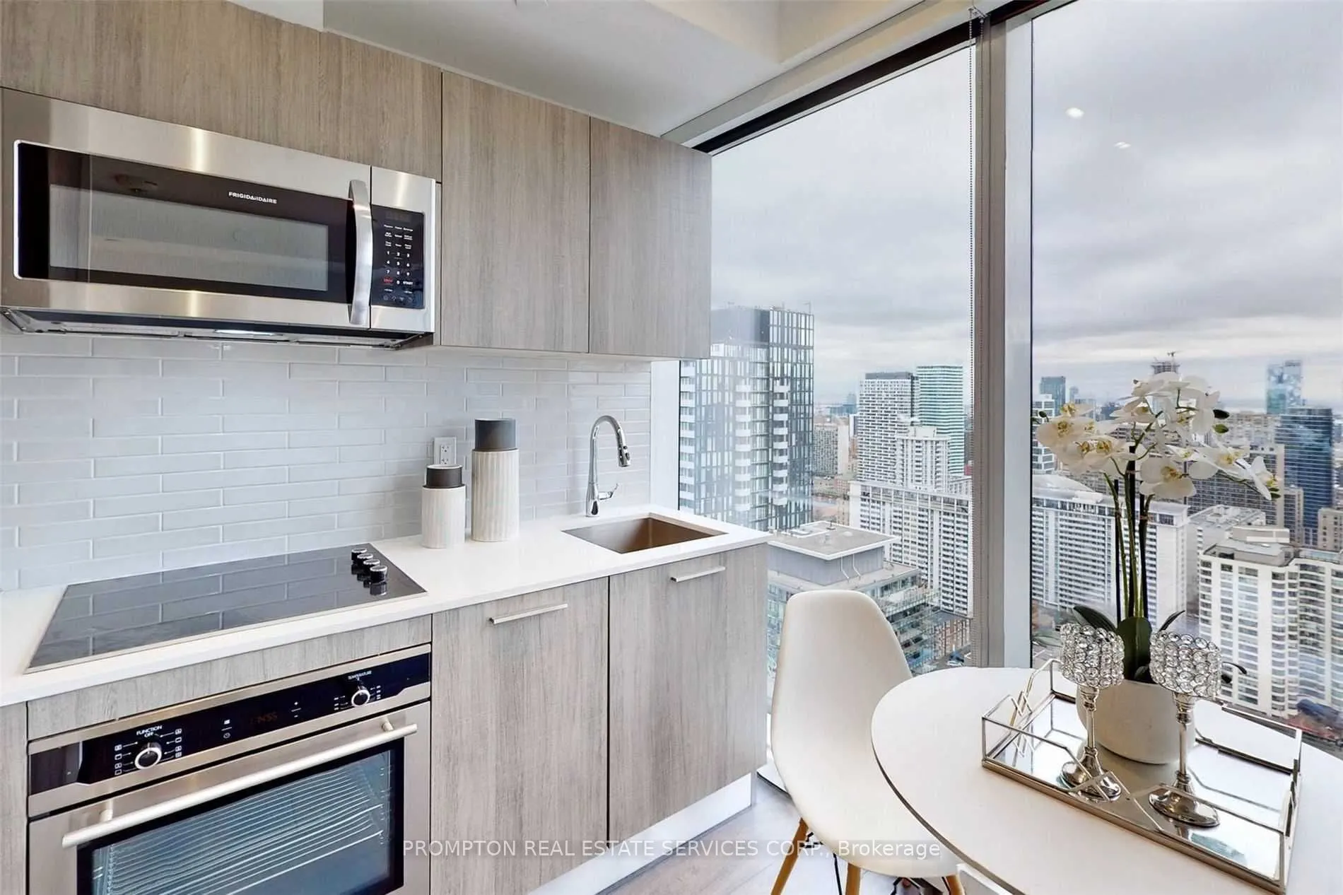 3 Gloucester Street, #1908