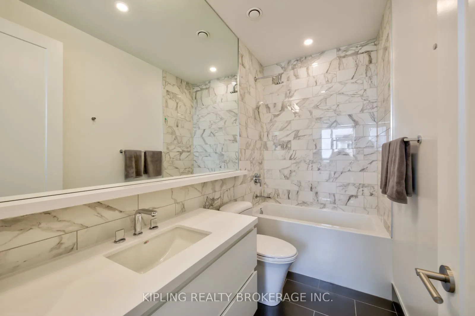 101 St Clair Avenue W, #2403