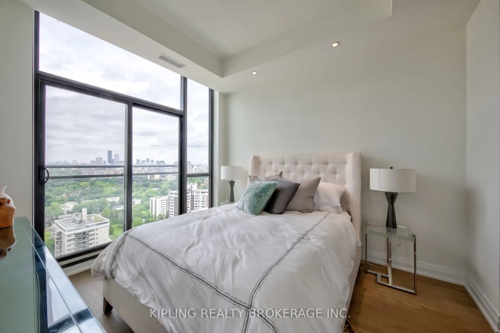 101 St Clair Avenue W, #2403