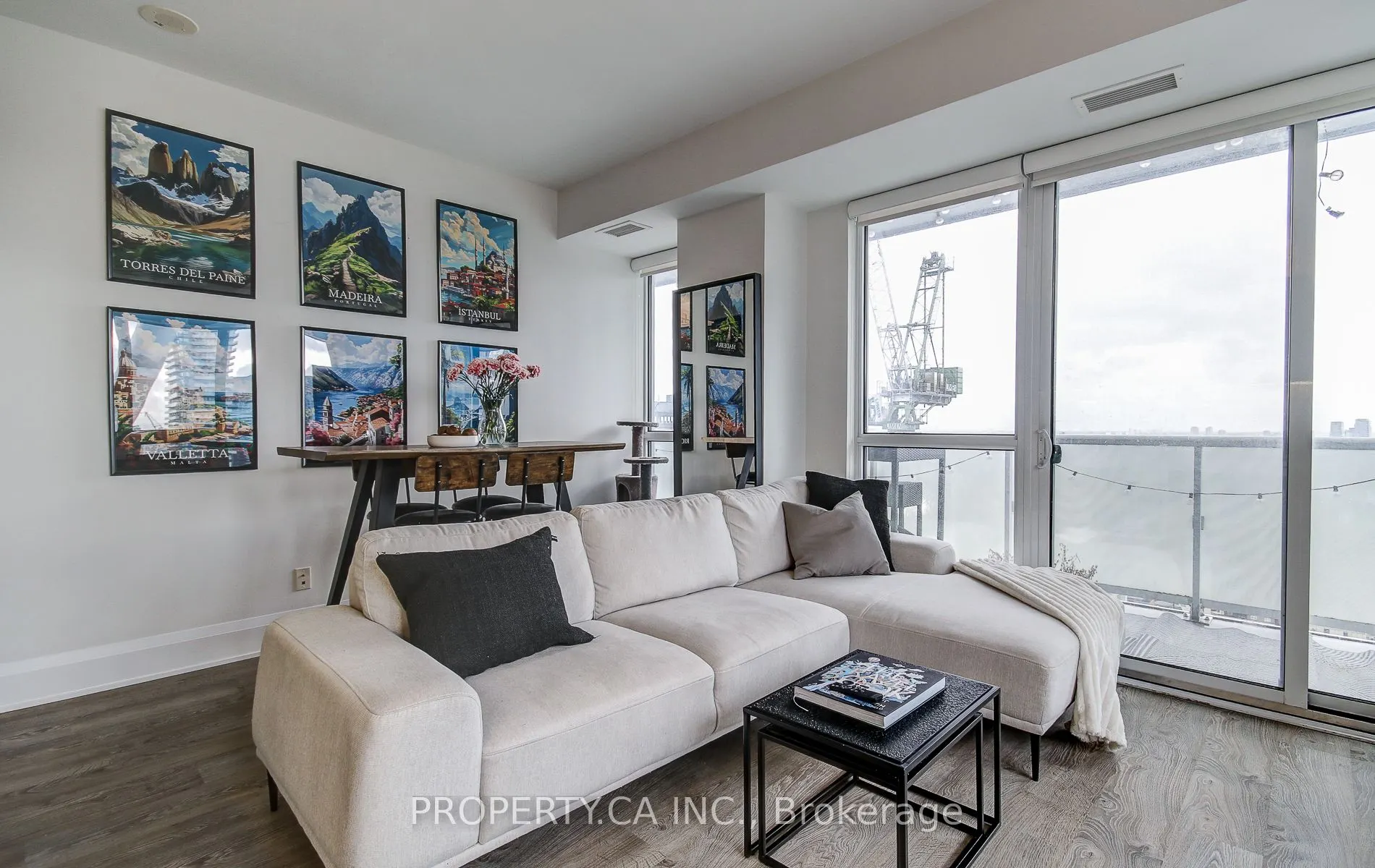 101 Erskine Avenue, #2507