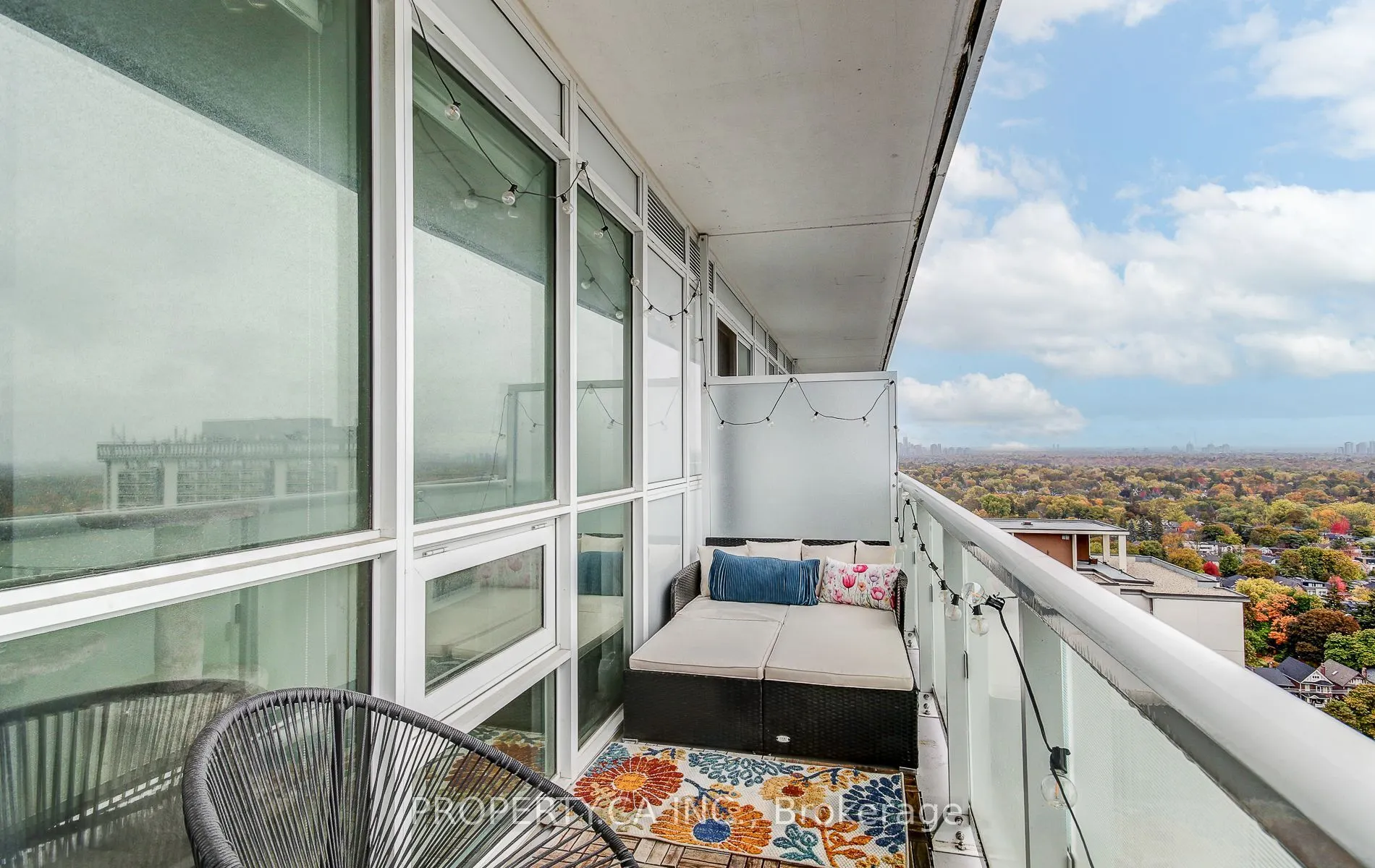 101 Erskine Avenue, #2507