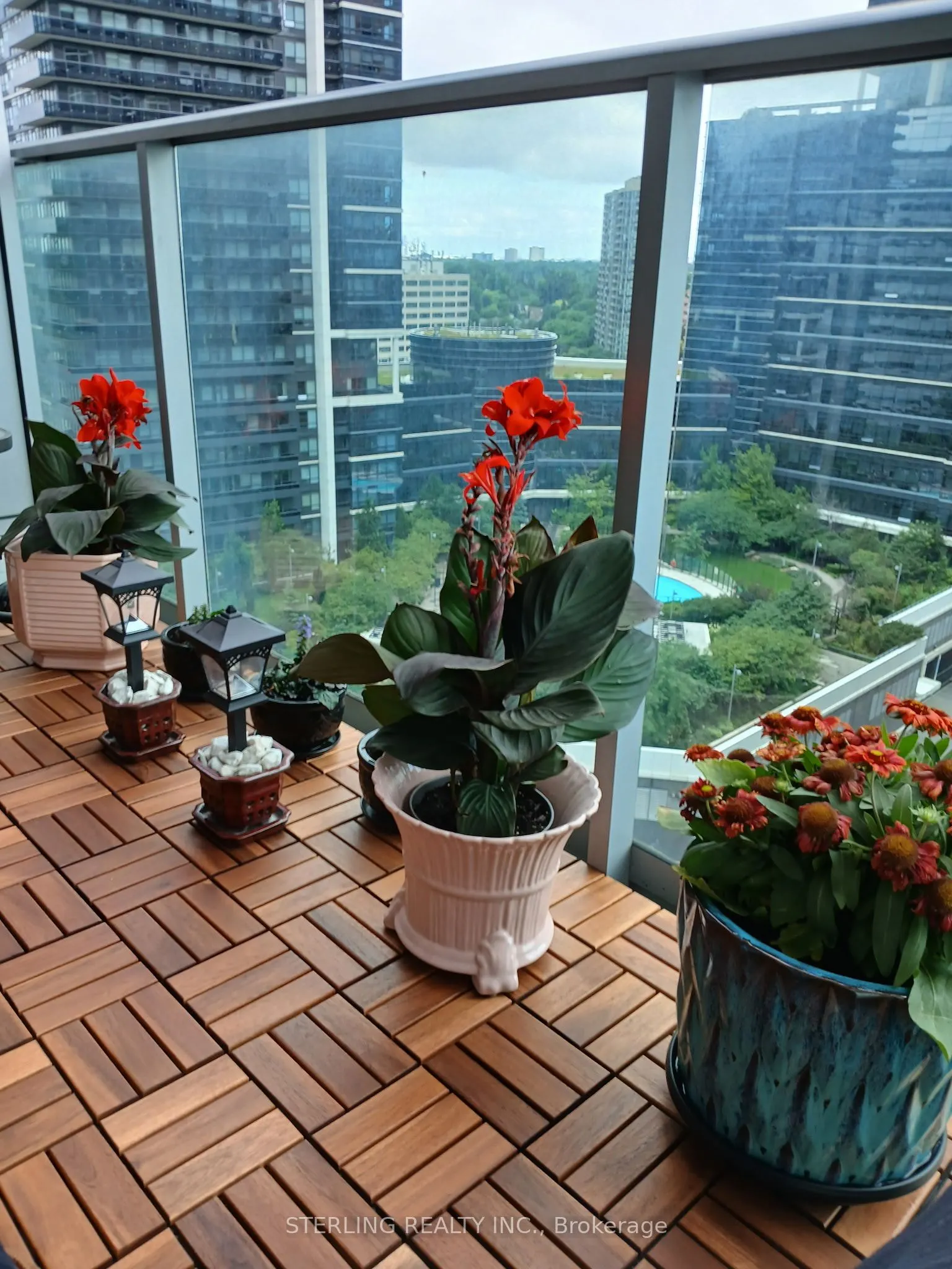 31 Bales Avenue, #1909