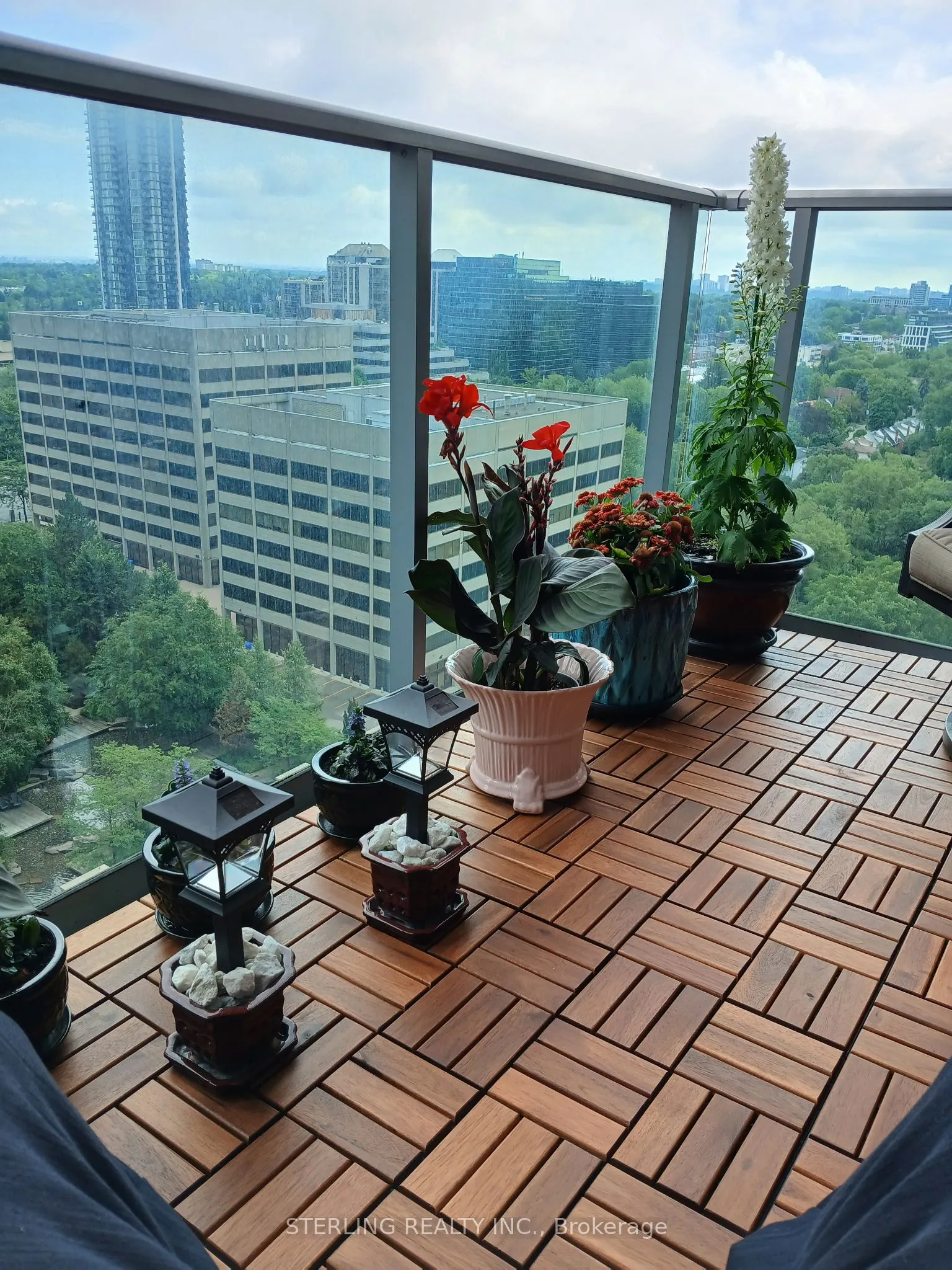 31 Bales Avenue, #1909