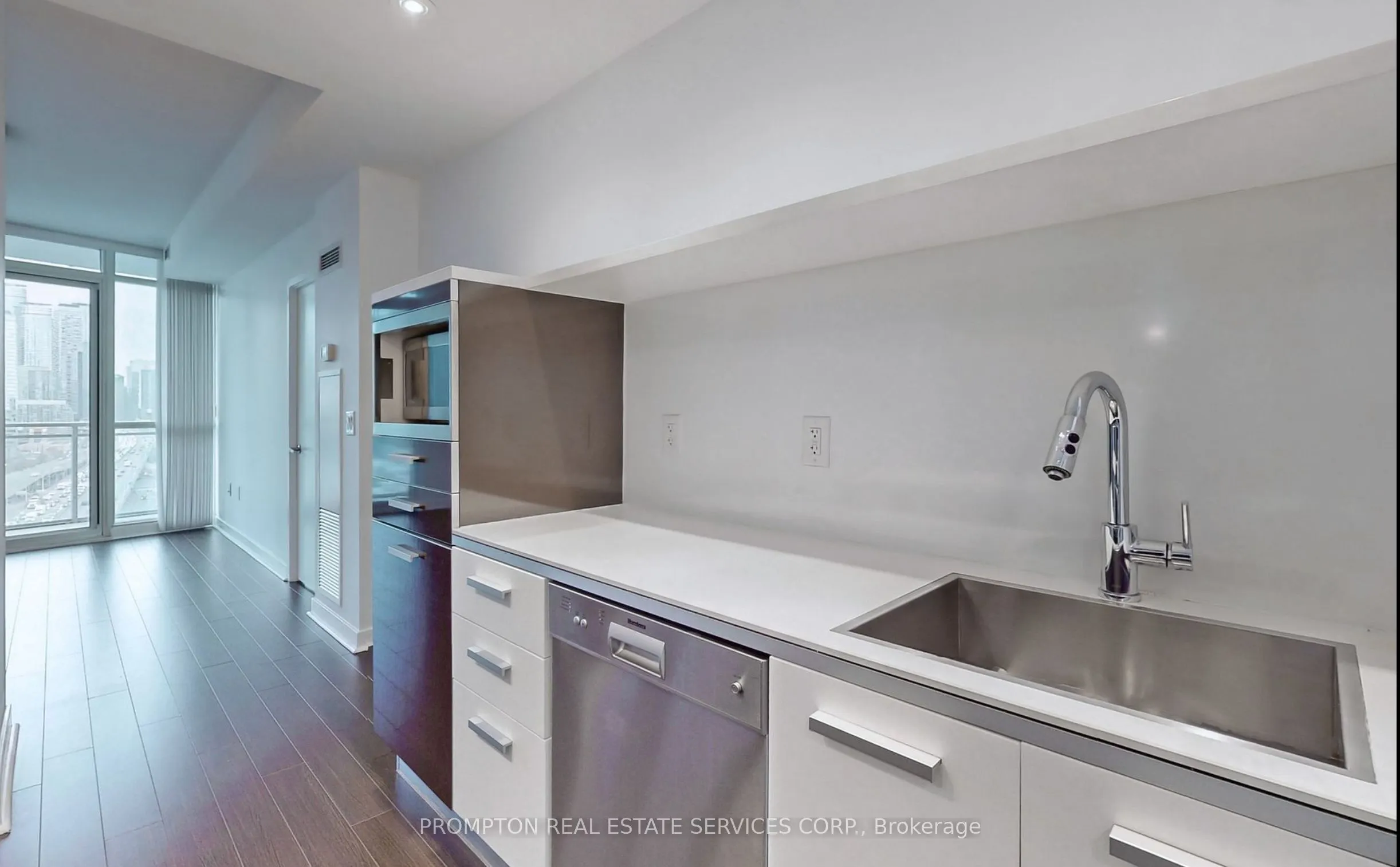 38 Dan Leckie Way, #2510