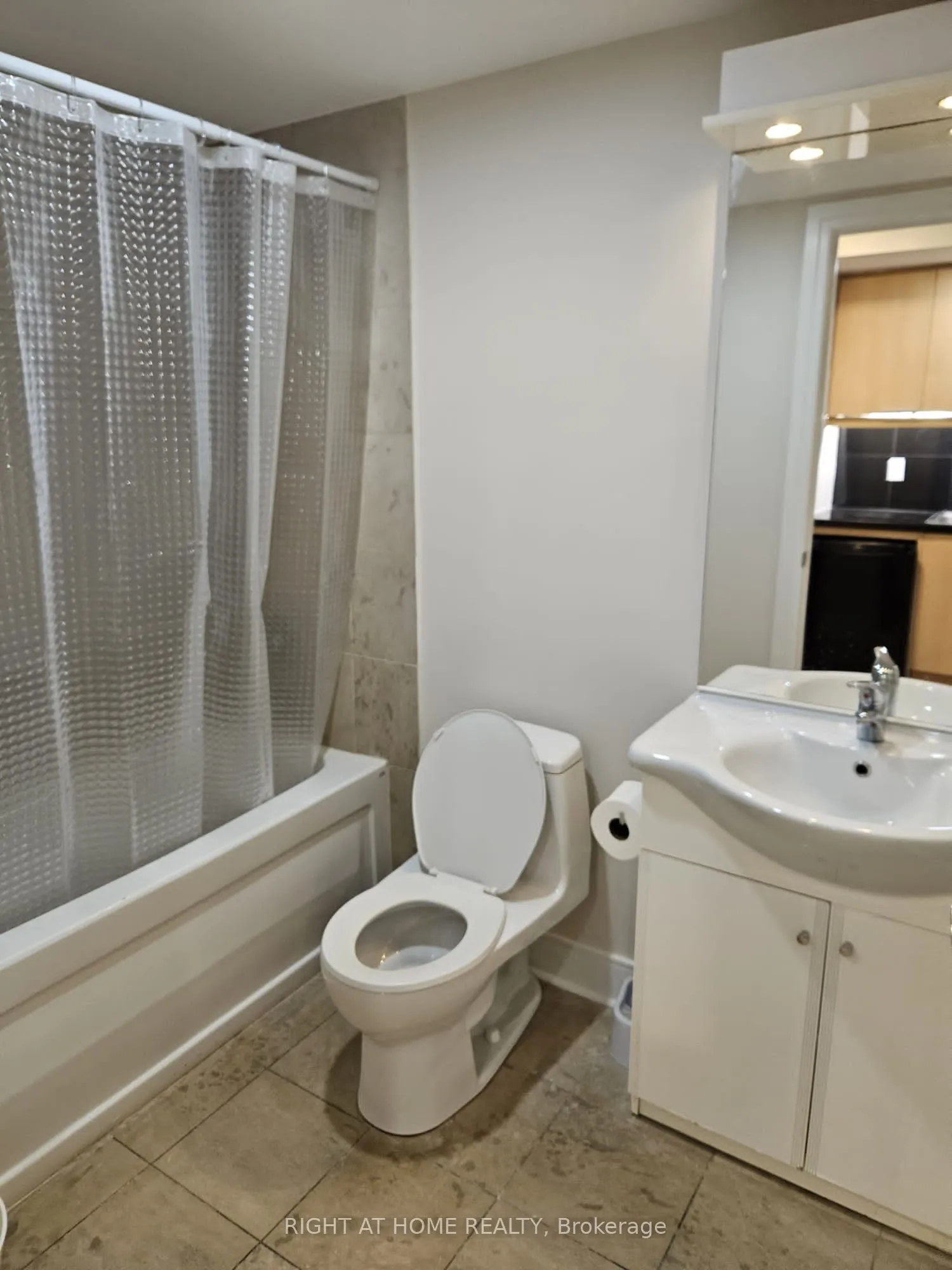 19 Avondale Avenue, #210