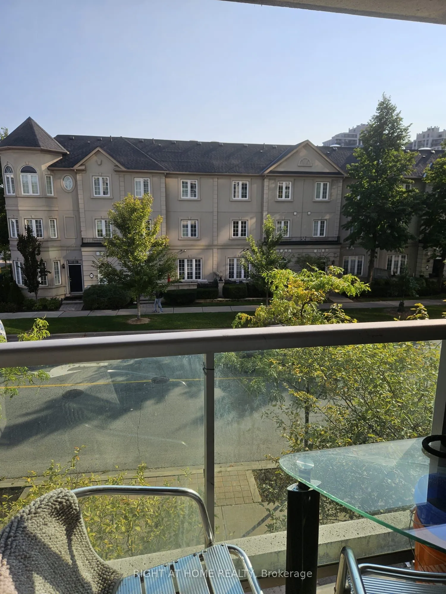 19 Avondale Avenue, #210